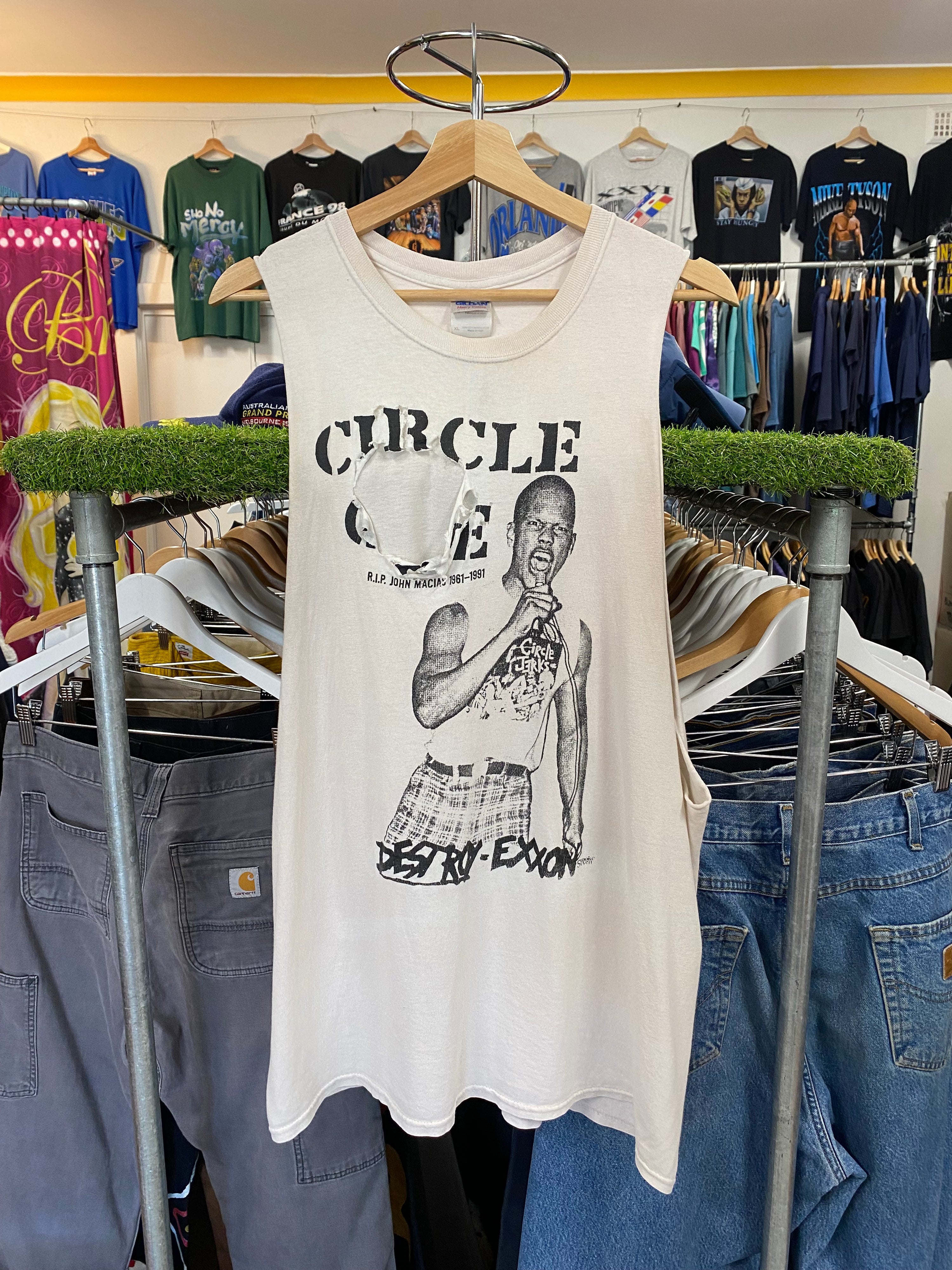[XL] Cirlce One R.I.P John Macias Thrashed Tank Top
