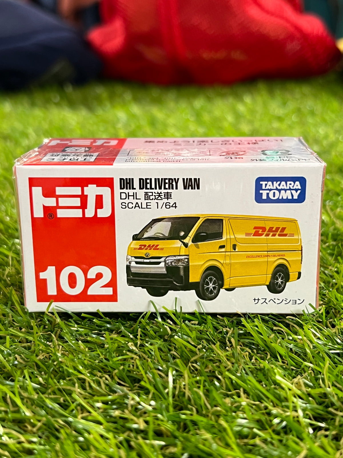 Takara Tomy 102 DHL Delivery Van