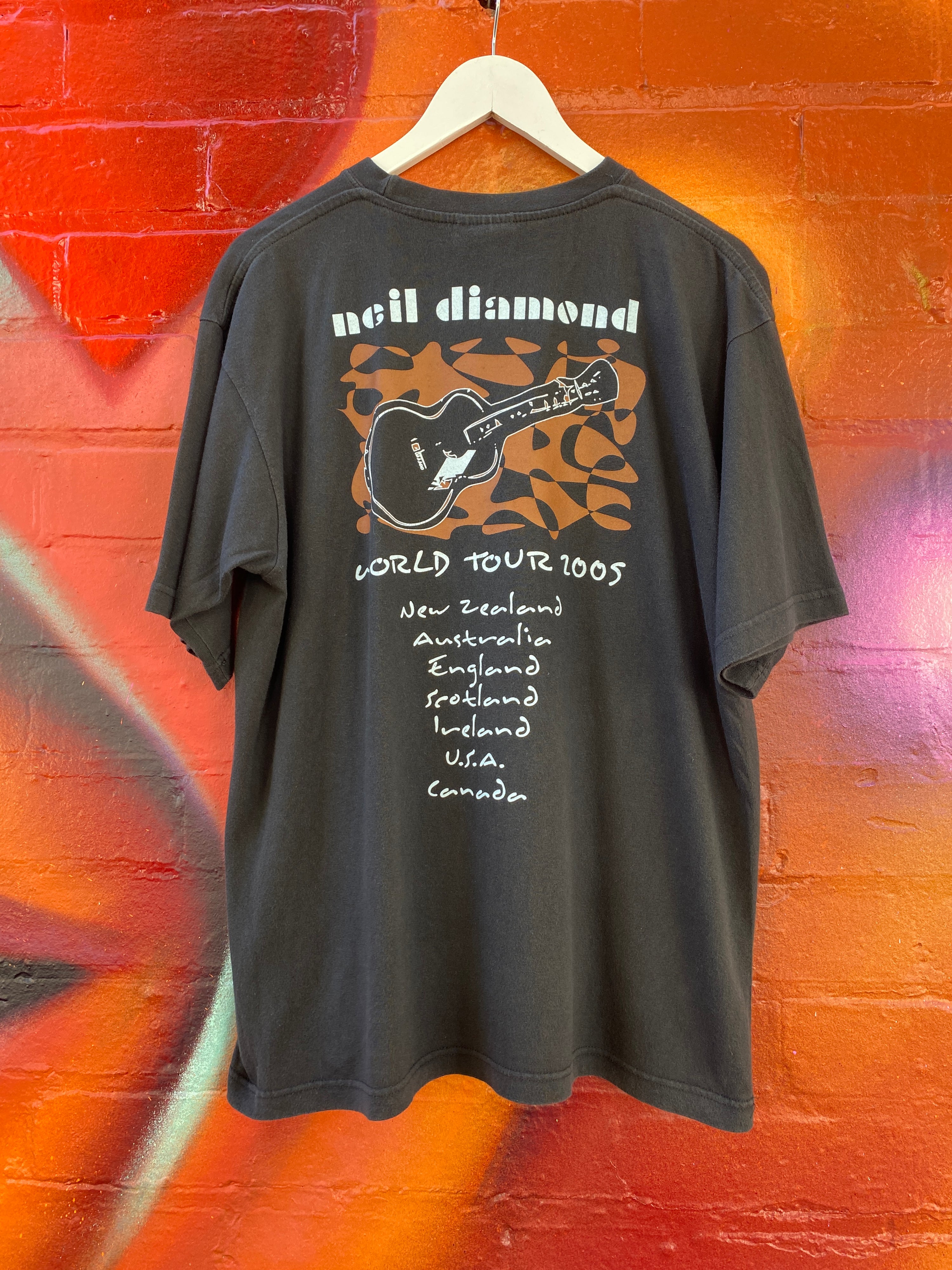 M - 2005 Neil Diamond Tour Tee DS