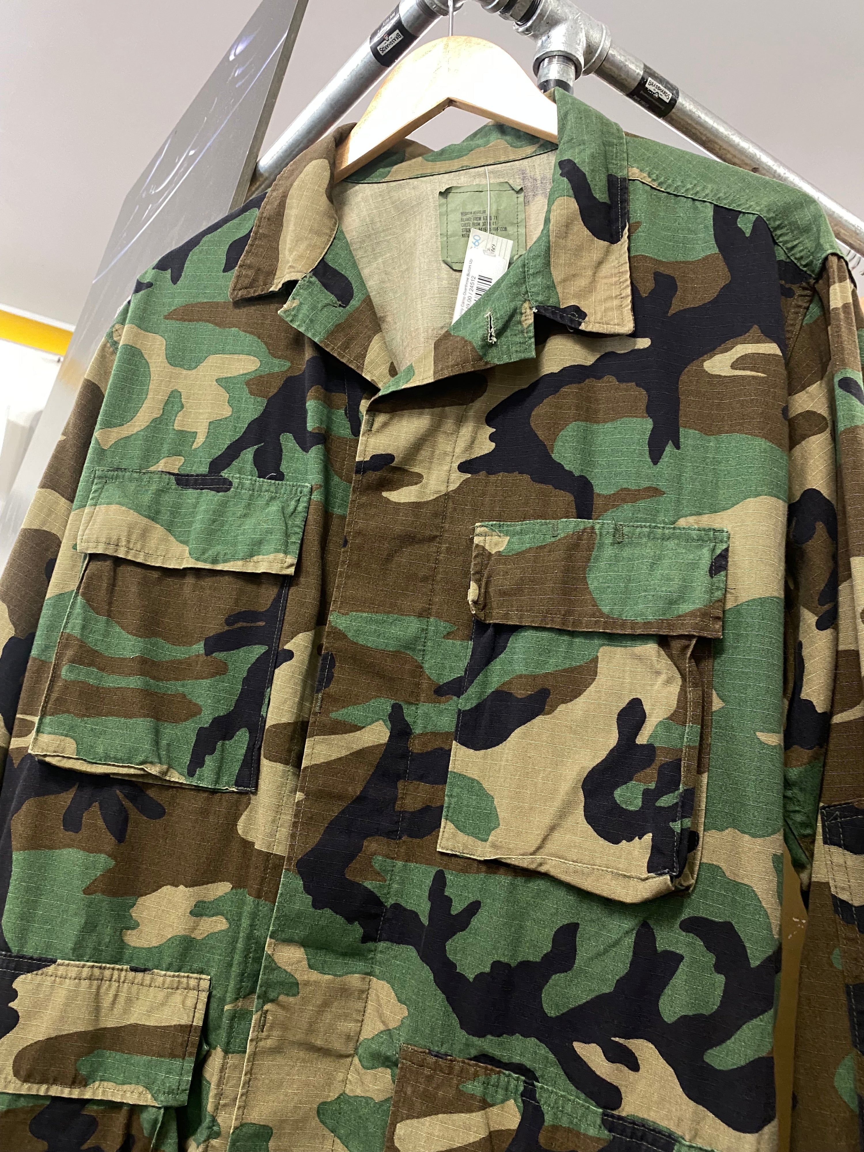[M/L] Army Camo Overthrow Button Up