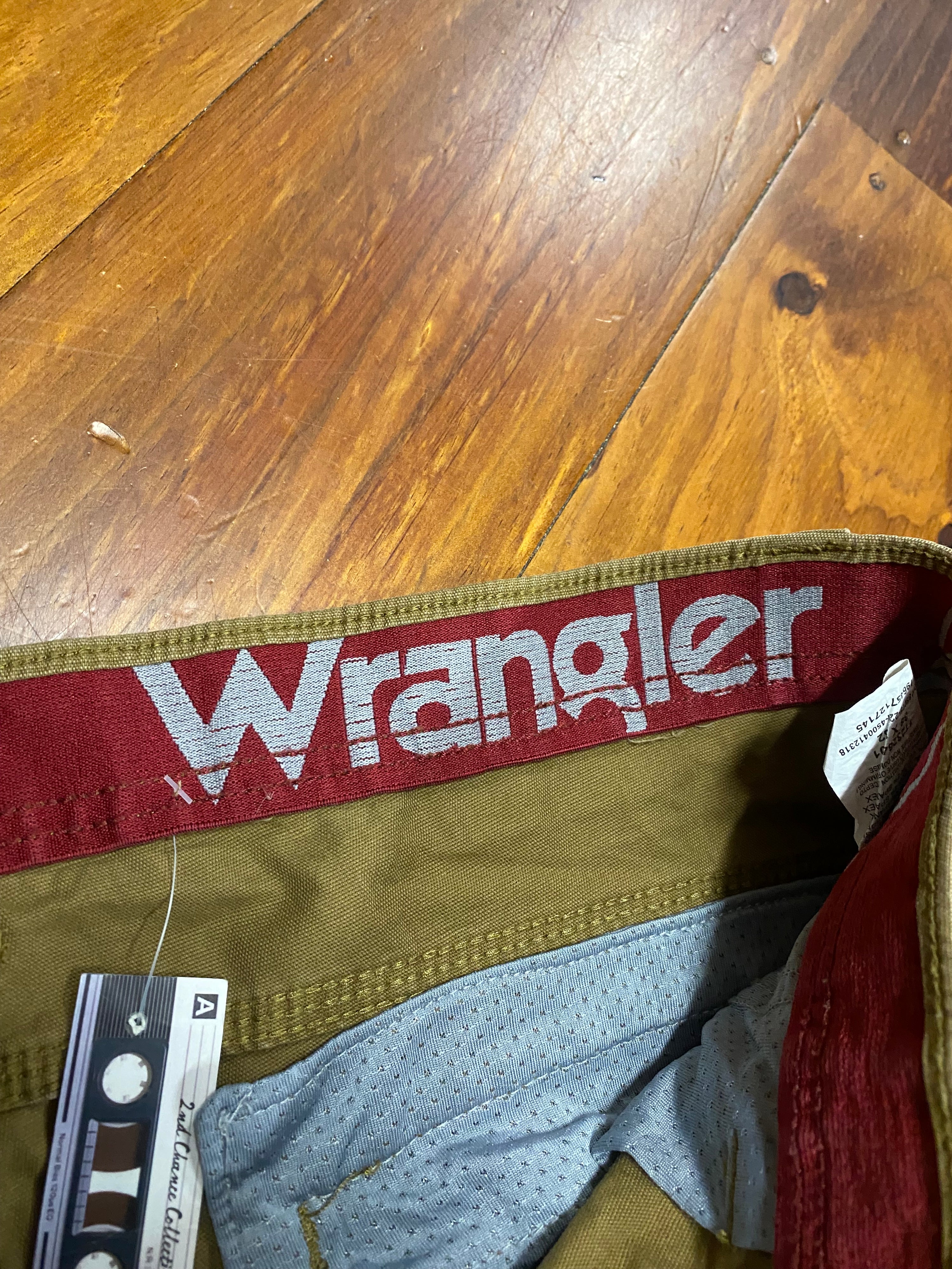 [38] Wrangler Tan Pants WJ19
