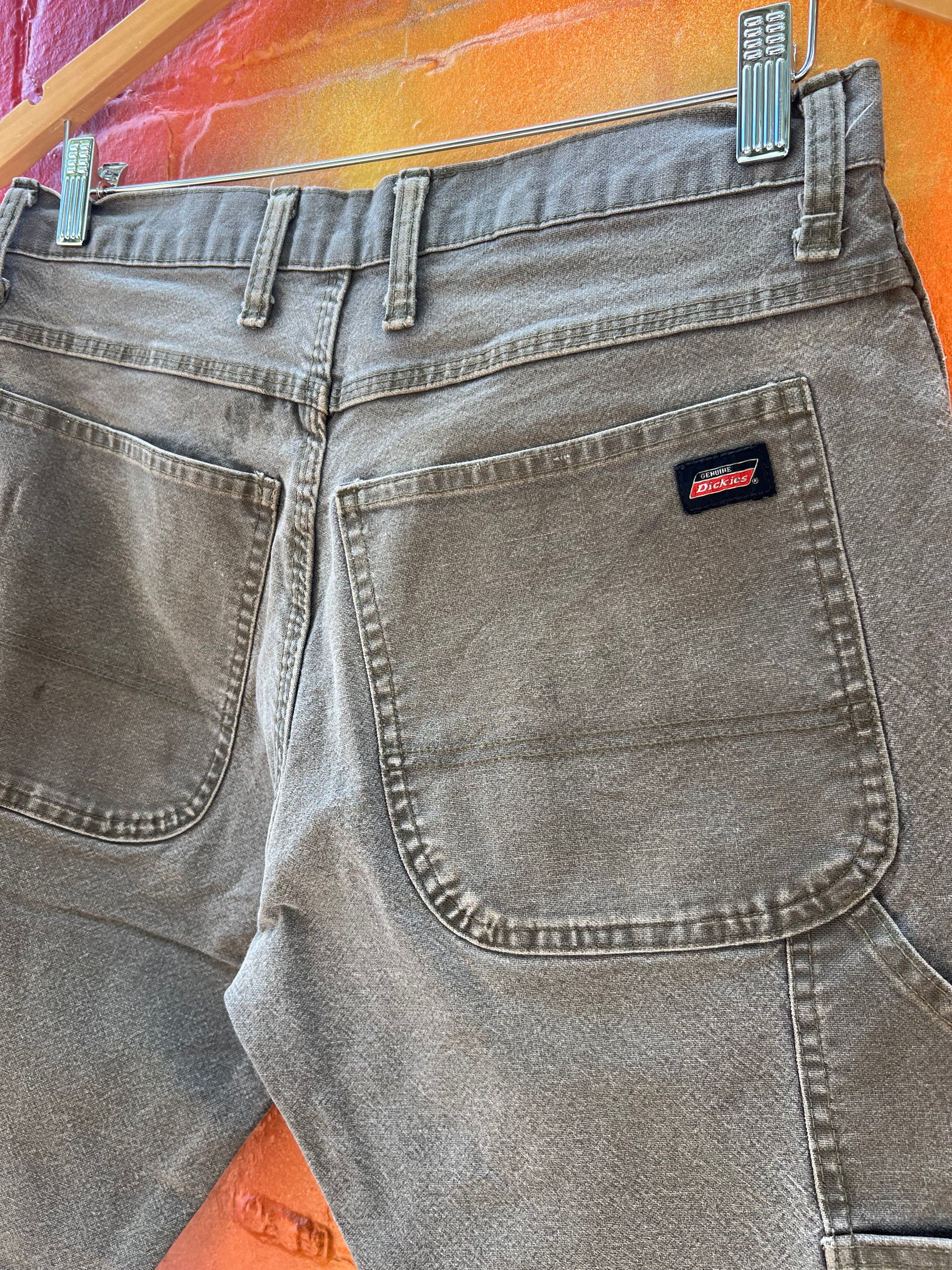 32 - Dickies Faded Brown/Grey Carpenter Shorts DS109
