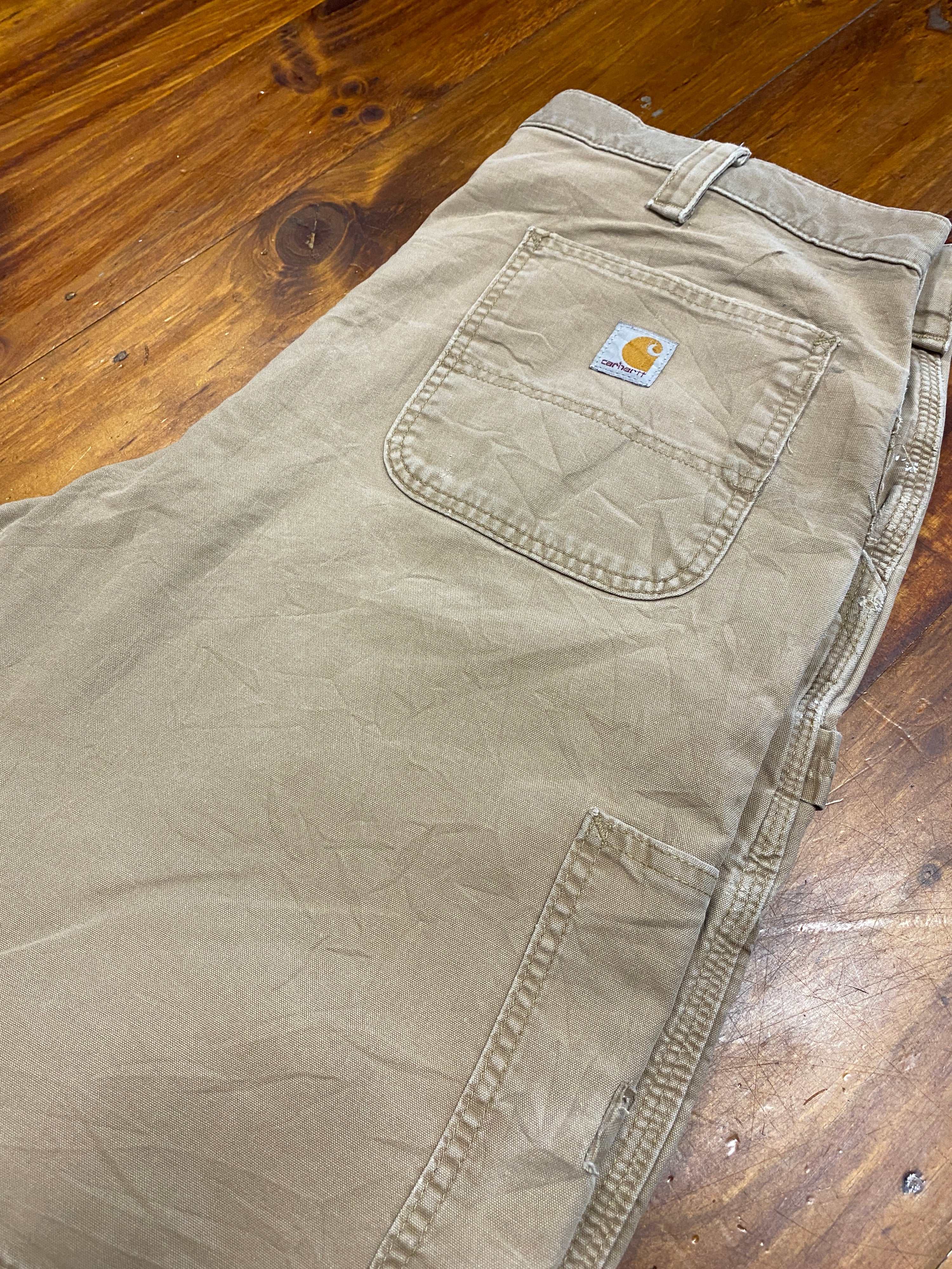 38 - Carhartt Beige/Brown Carpenter Shorts Paint DS152