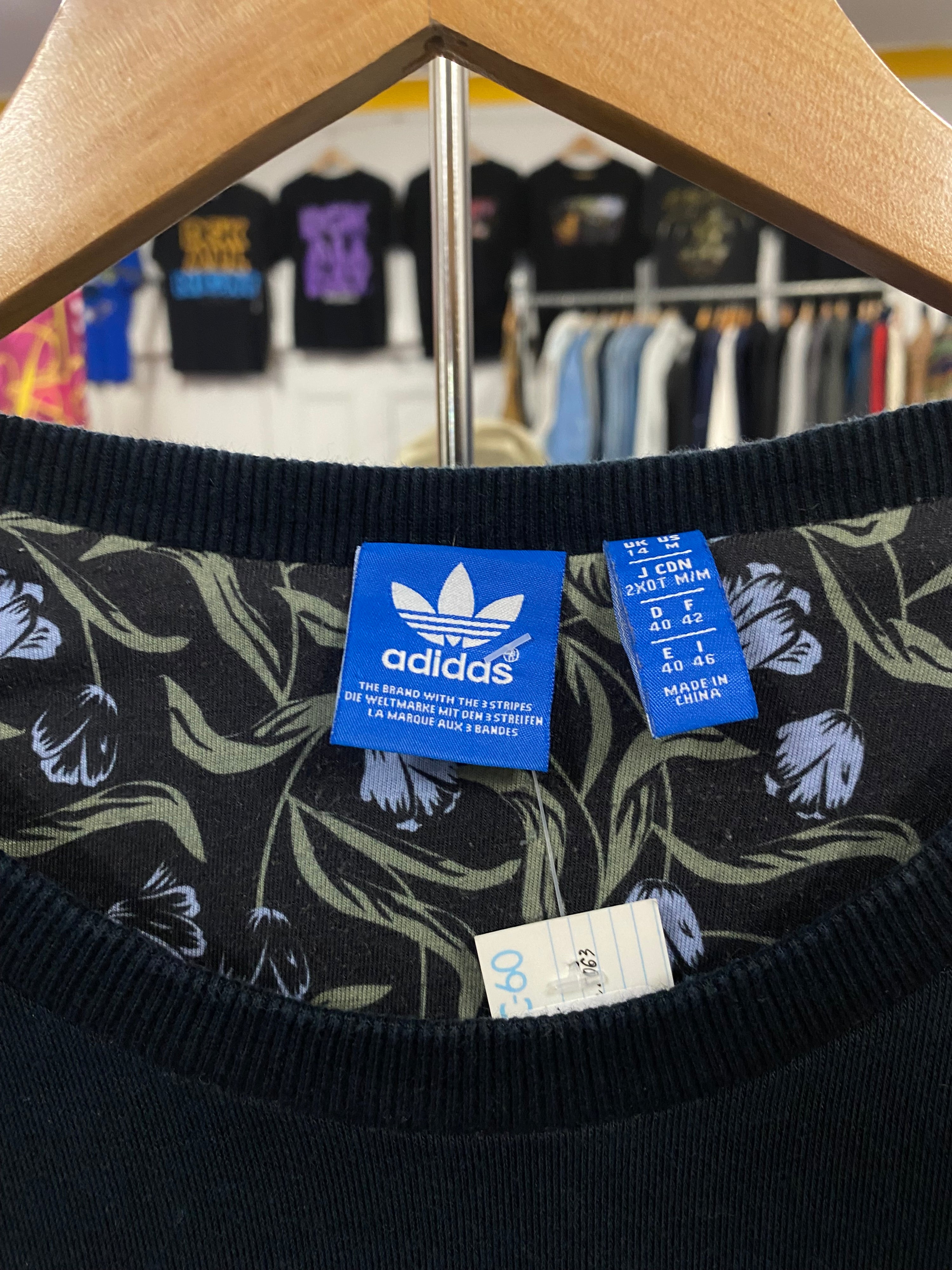 [M] Adidas Black/Floral Sleeves Jumper