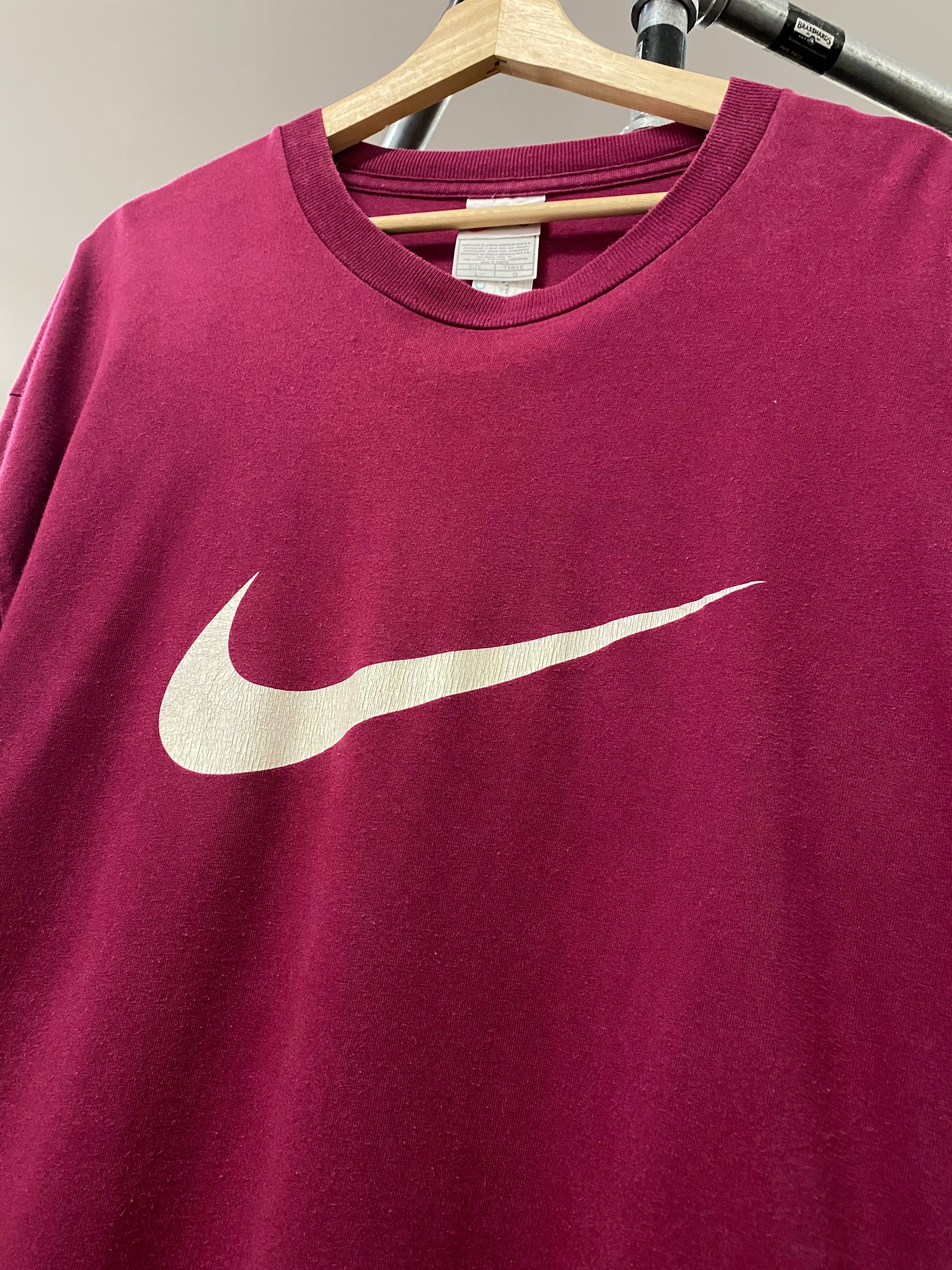 L - 1990s Nike Big Centre Tick Maroon Tee