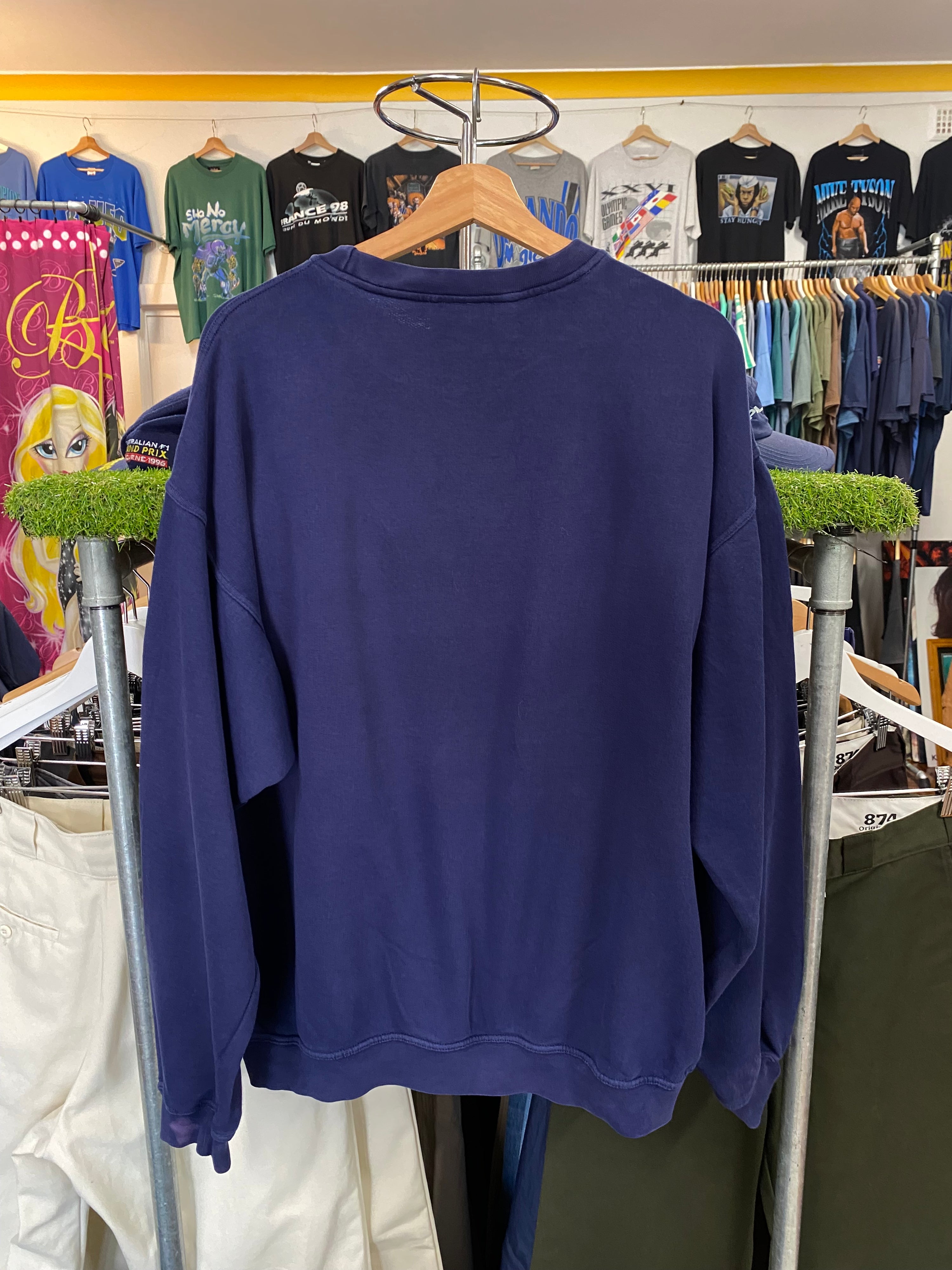 [L] Vintage Adidas Embroidered Dark Blue Jumper