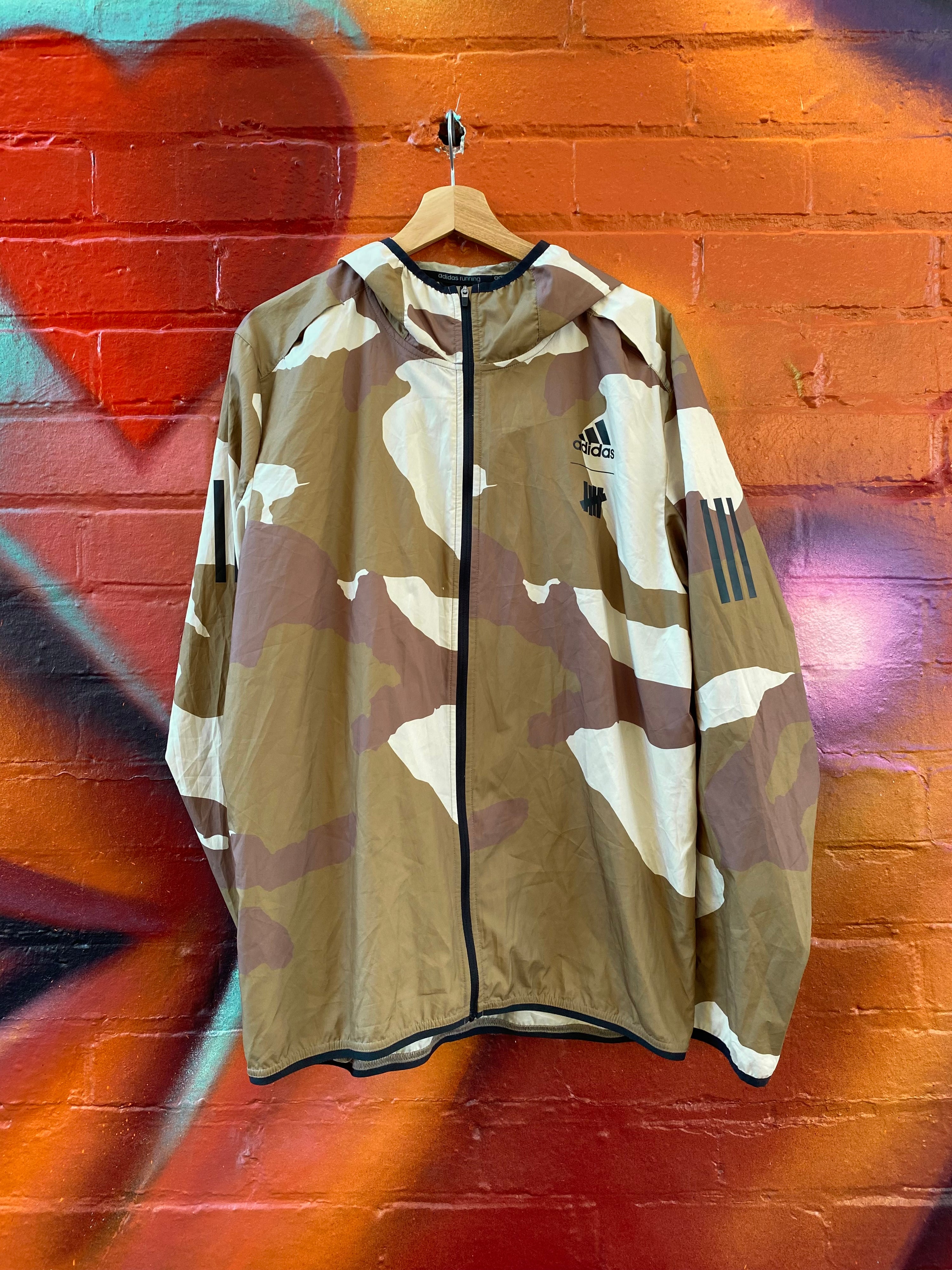 [M] Adidas Running x Undefeated Camo Spray Jacket