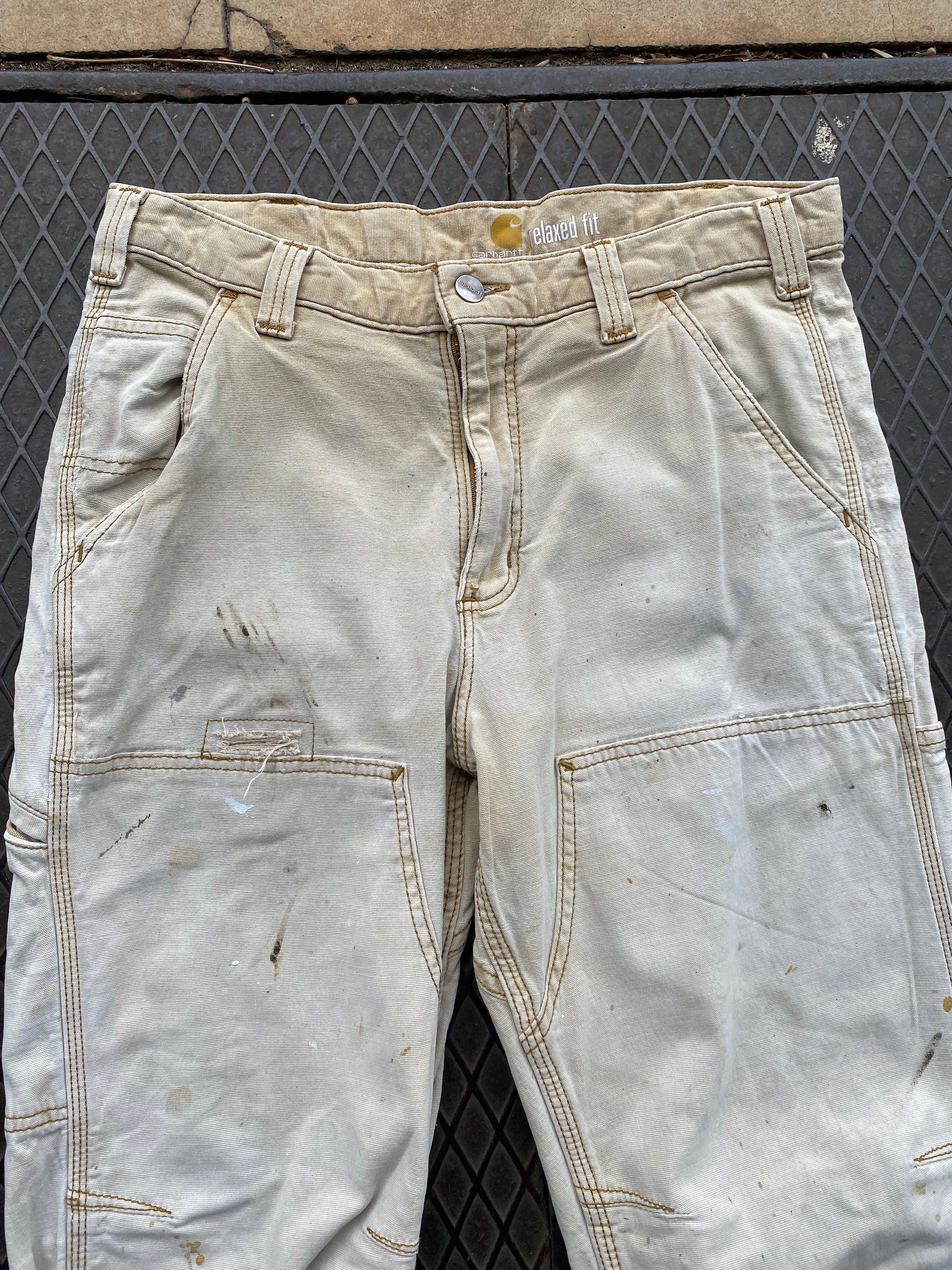 32 - Carhartt Double Knees Faded Beige Distressed