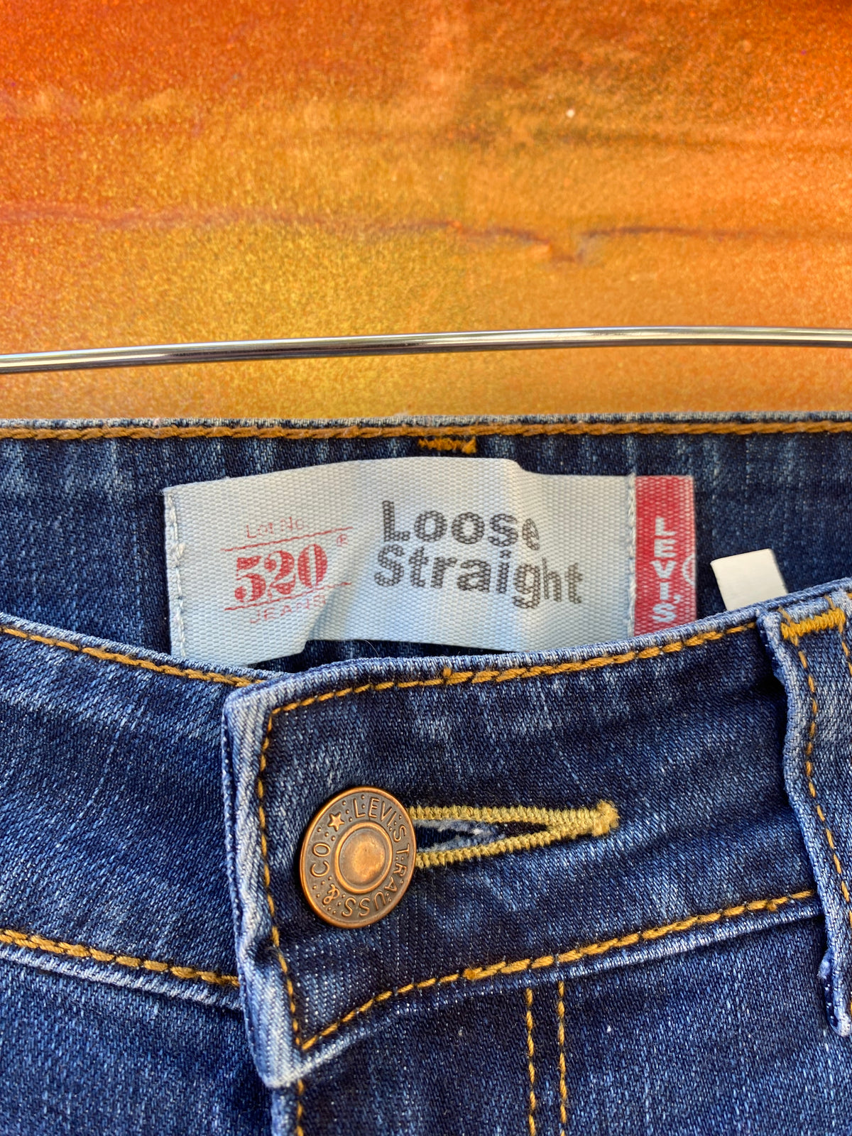 [29] Levis Loose Straight Denim Jeans