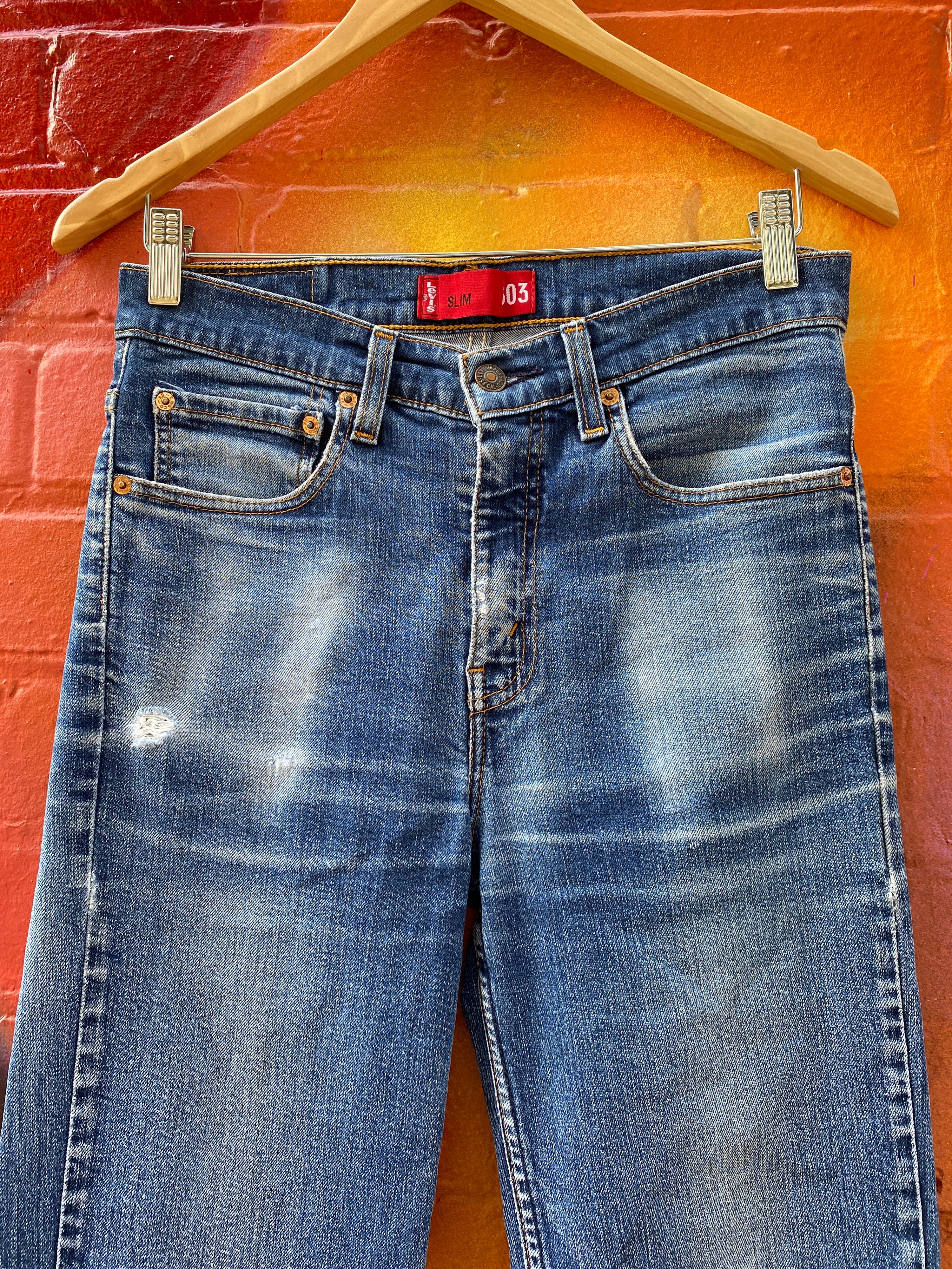 30 - Levi's Jeans 010
