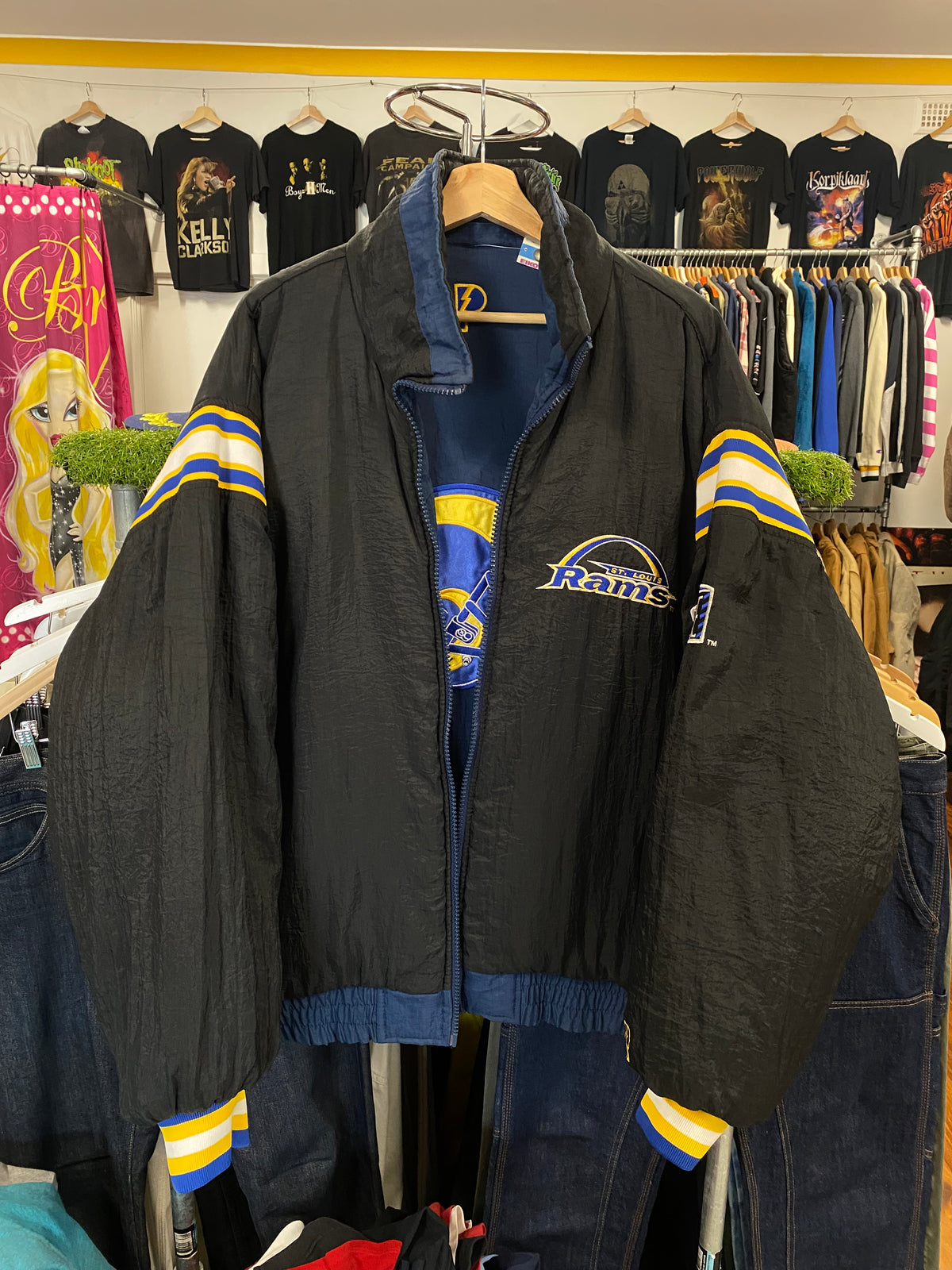 [XL] 2000s Rams Reversable Foot Locker Pro Player Jacket - BROKEN ZIP