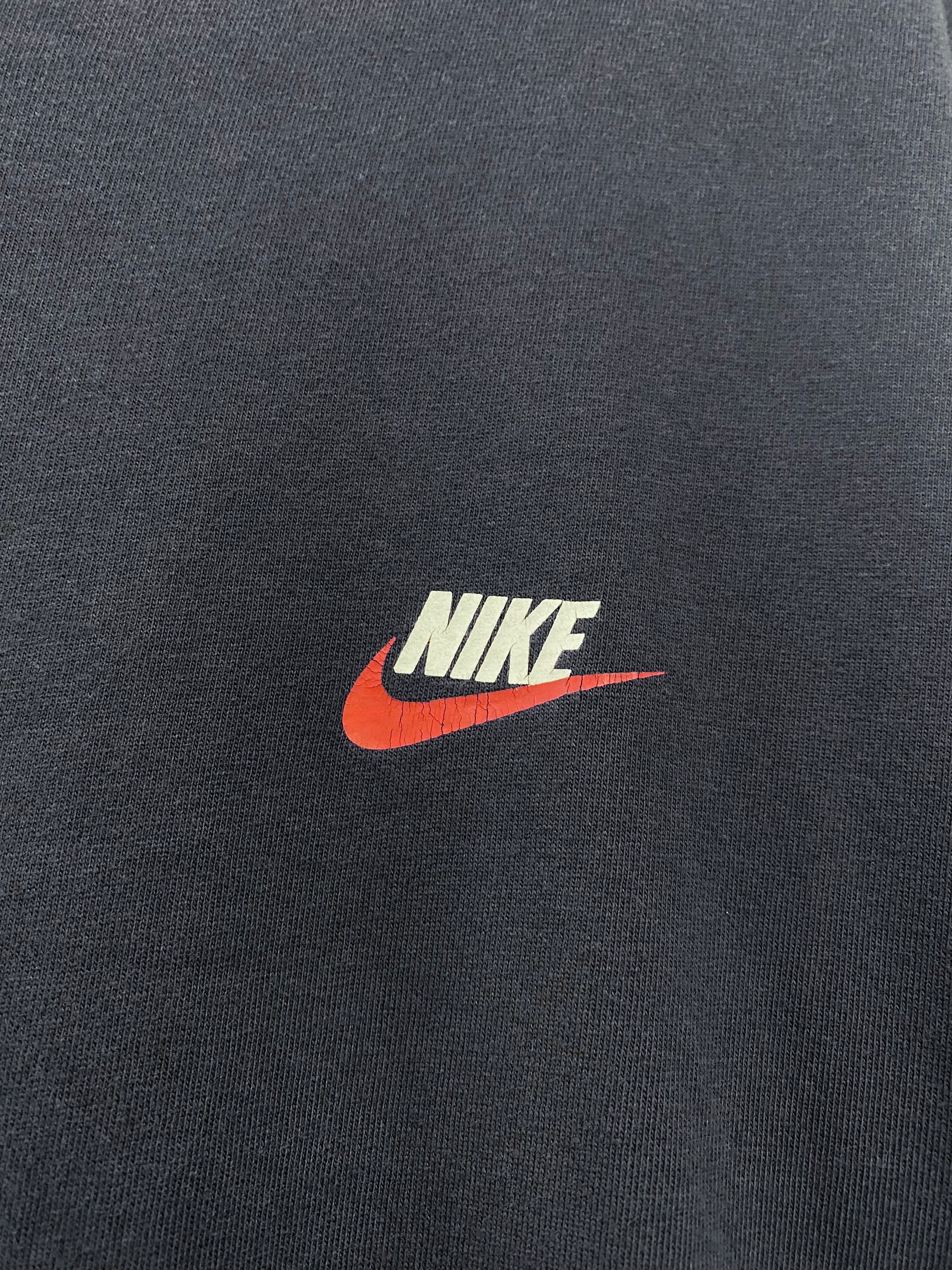 2XL - Nike Spellout Pocket Logo Navy Blue Tee