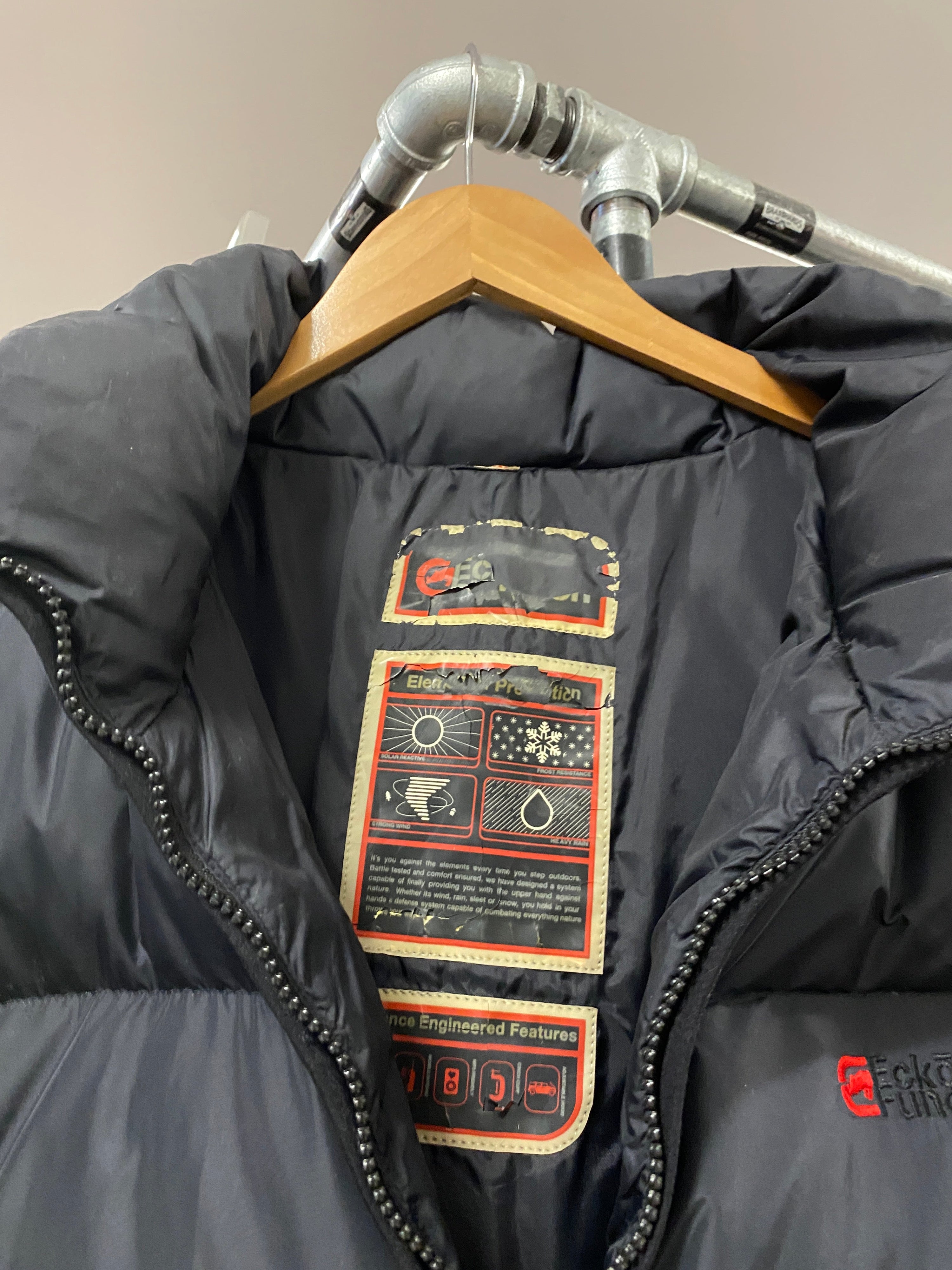 XL - 2000s Ecko Black Down/Feather Puffer Jacket
