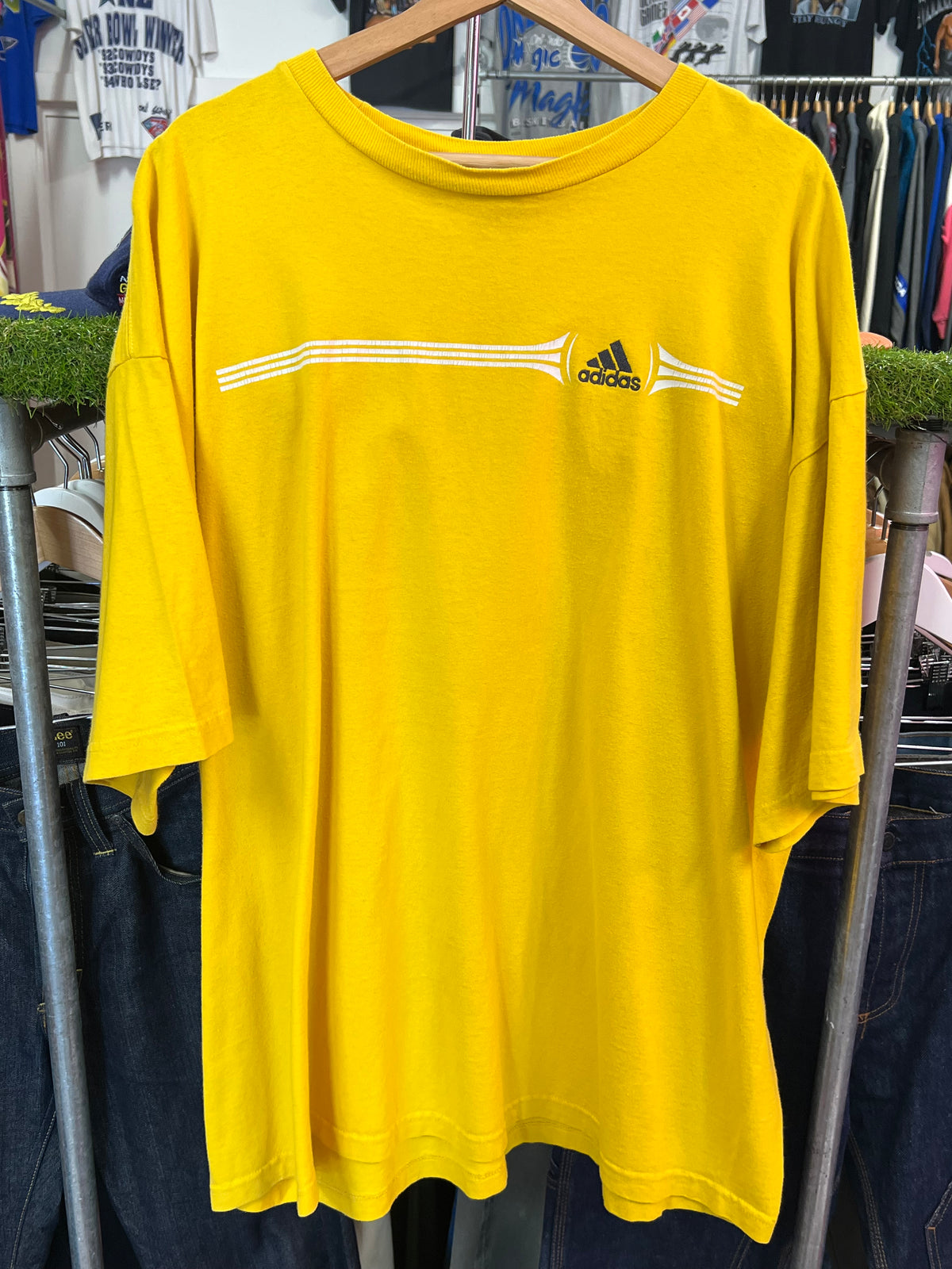 2XL - Adidas White Stripe Embroidered Yellow Tshirt