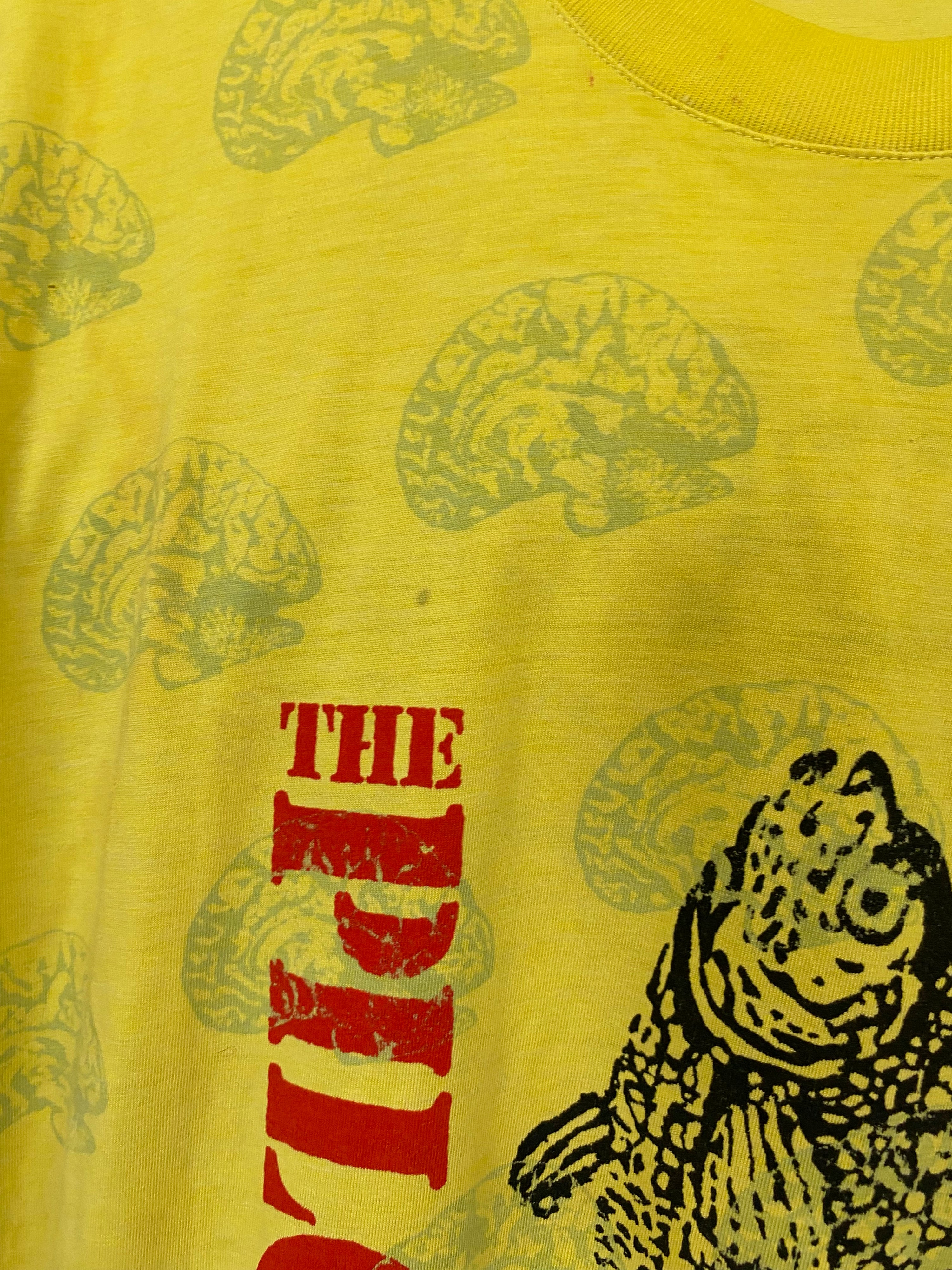 [M] Vintage 'The Pilgrims' Perfume And Garden All Over Print Tshirt
