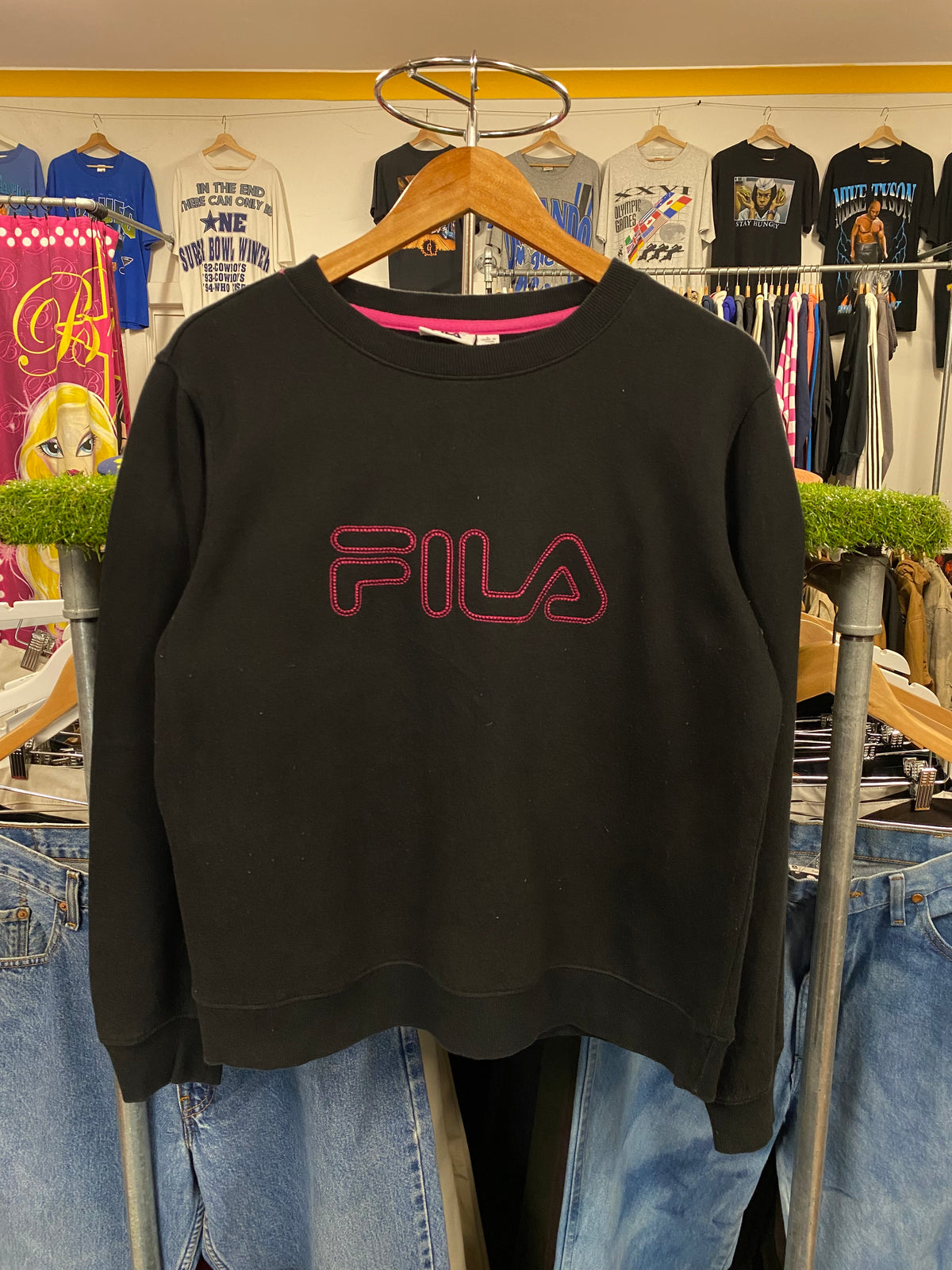 [L] FILA Pink Stitching Black Jumper