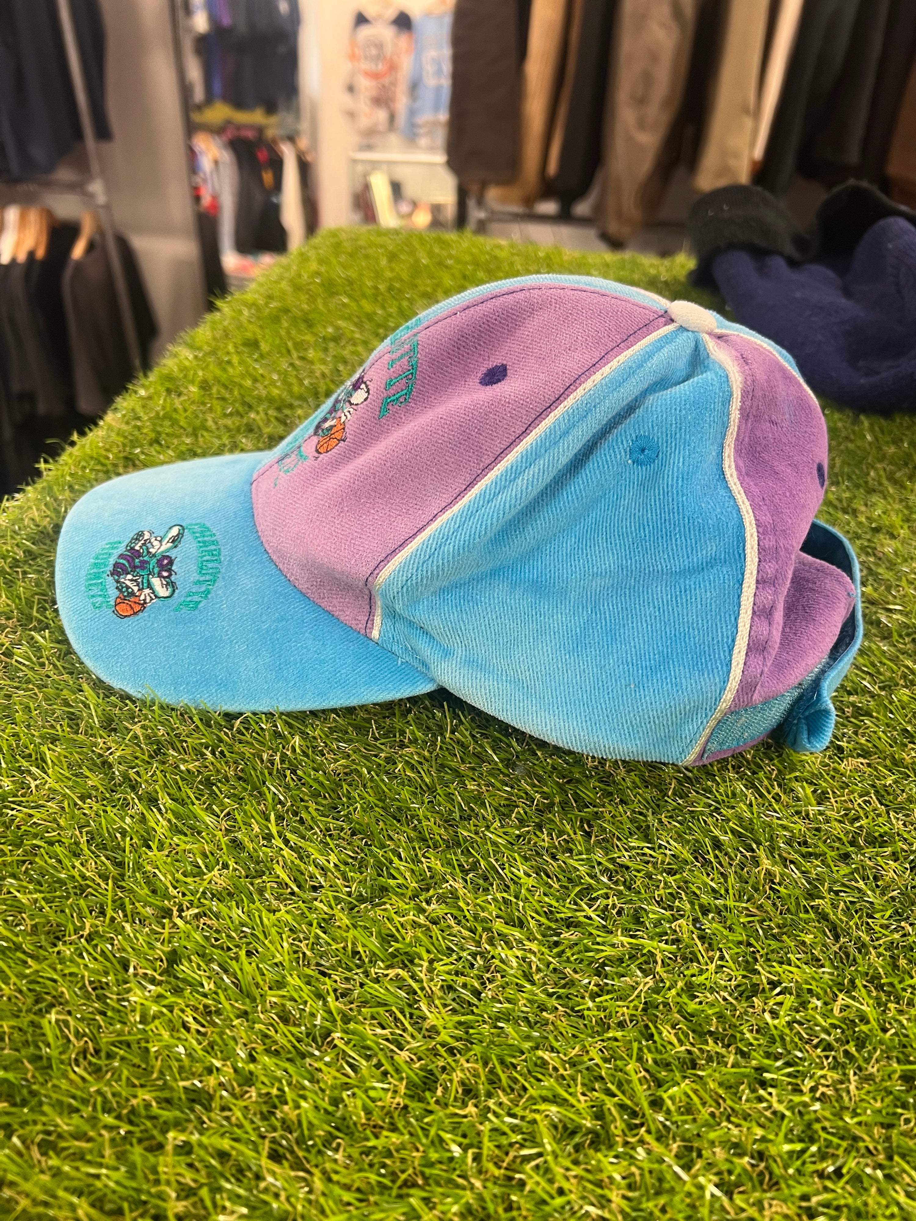 Vintage Charlotte Hornets x Spalding Cap