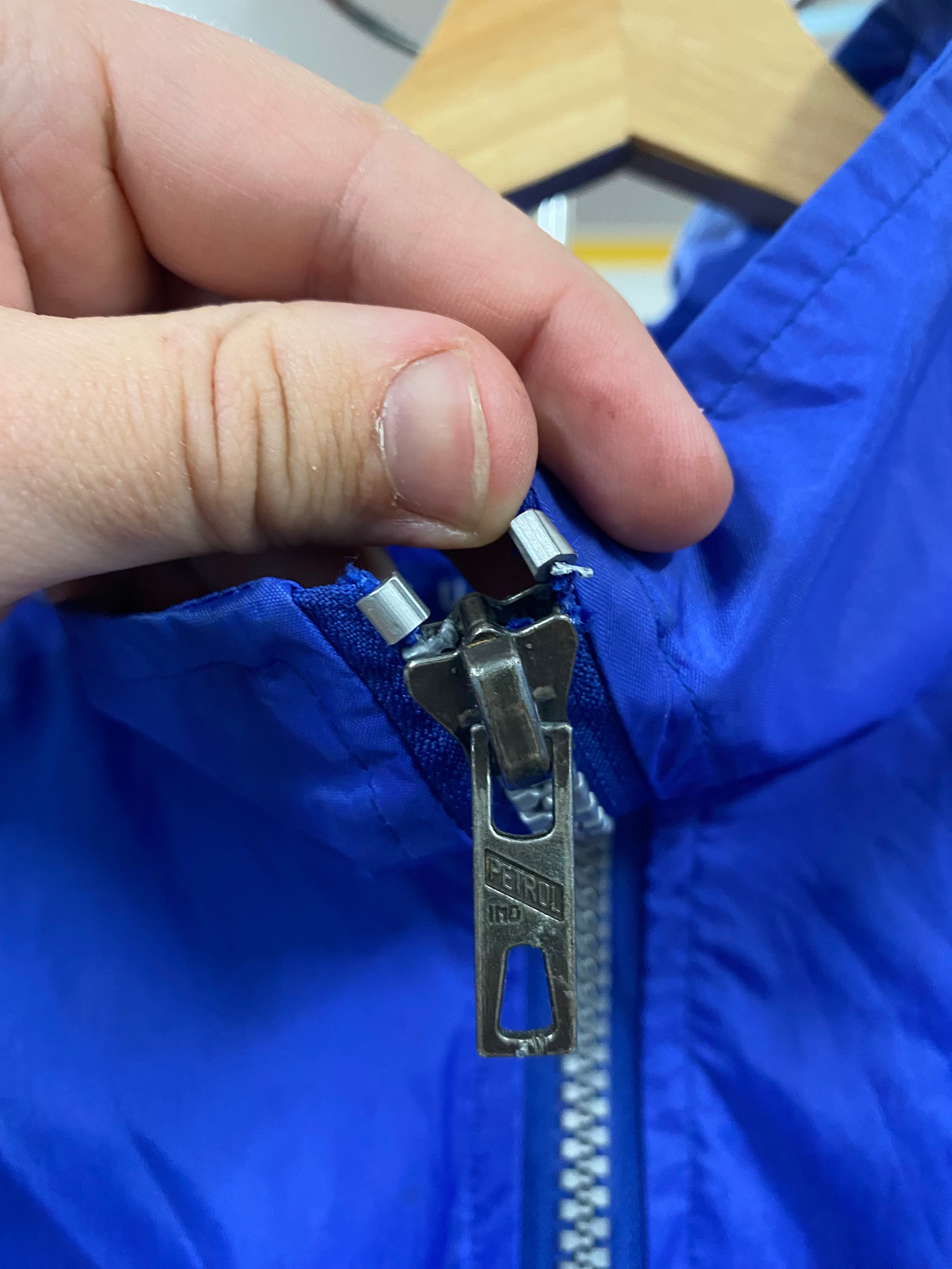 [2XL] Nike Athletic Blue/Black Jacket (Broken Zip)