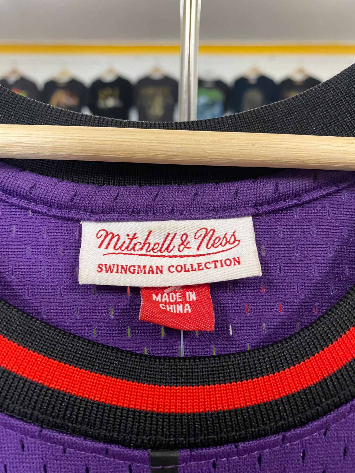 [M] Mitchell And Ness #15 Carter Raptors Hardwood Classic Jersey