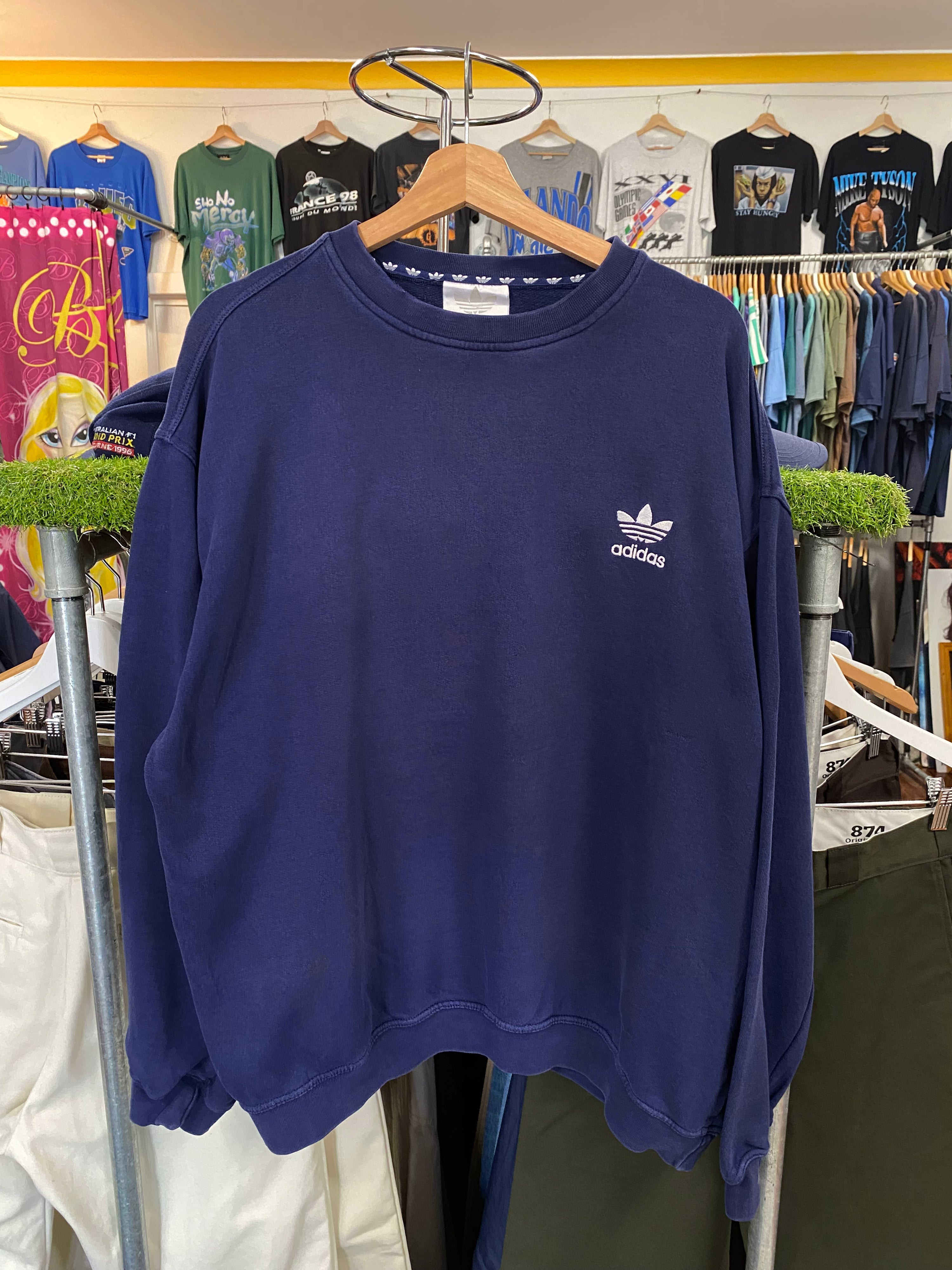 [L] Vintage Adidas Embroidered Dark Blue Jumper