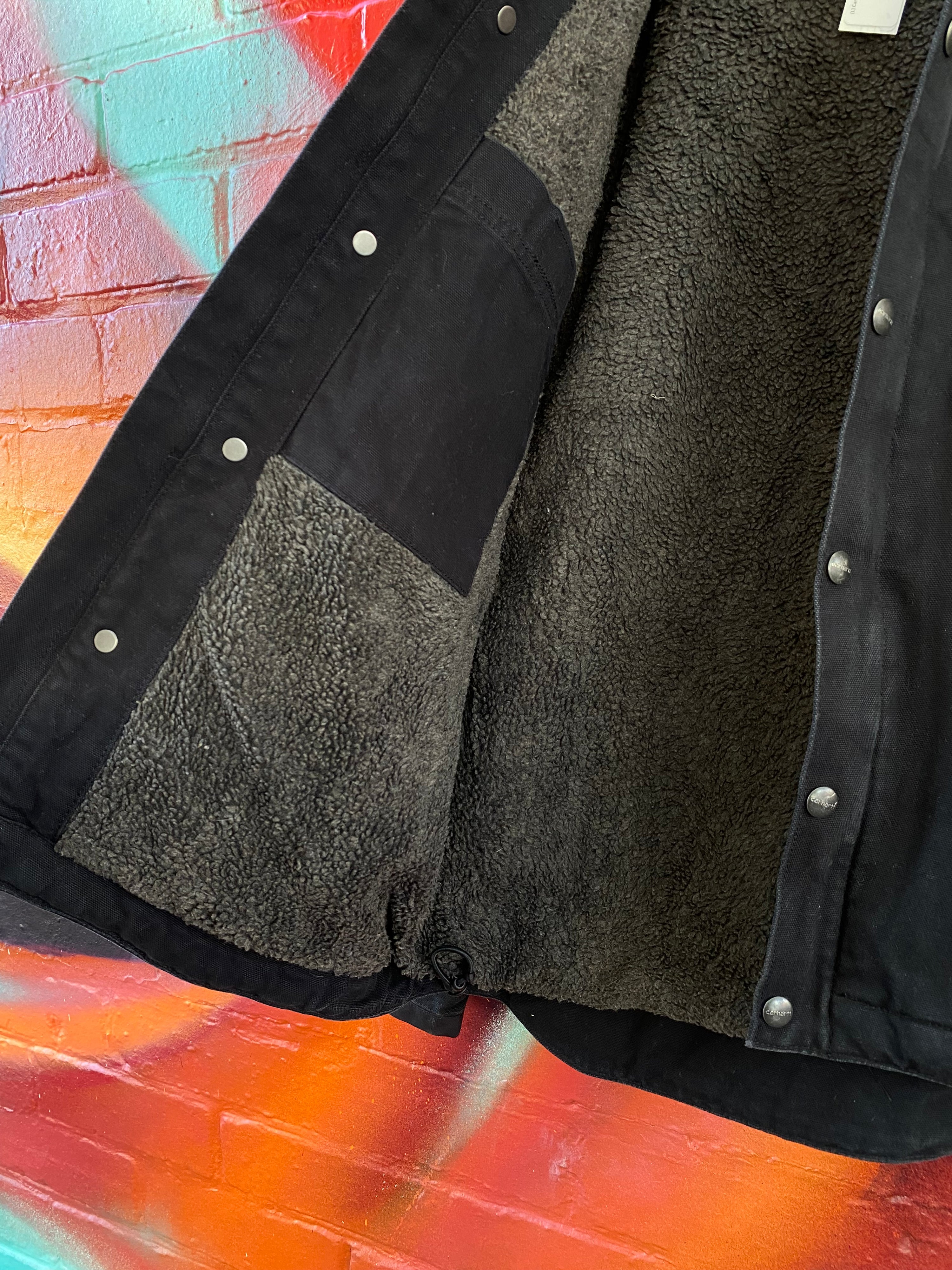 [L] Carhartt Black Hooded Chore Jacket 103826