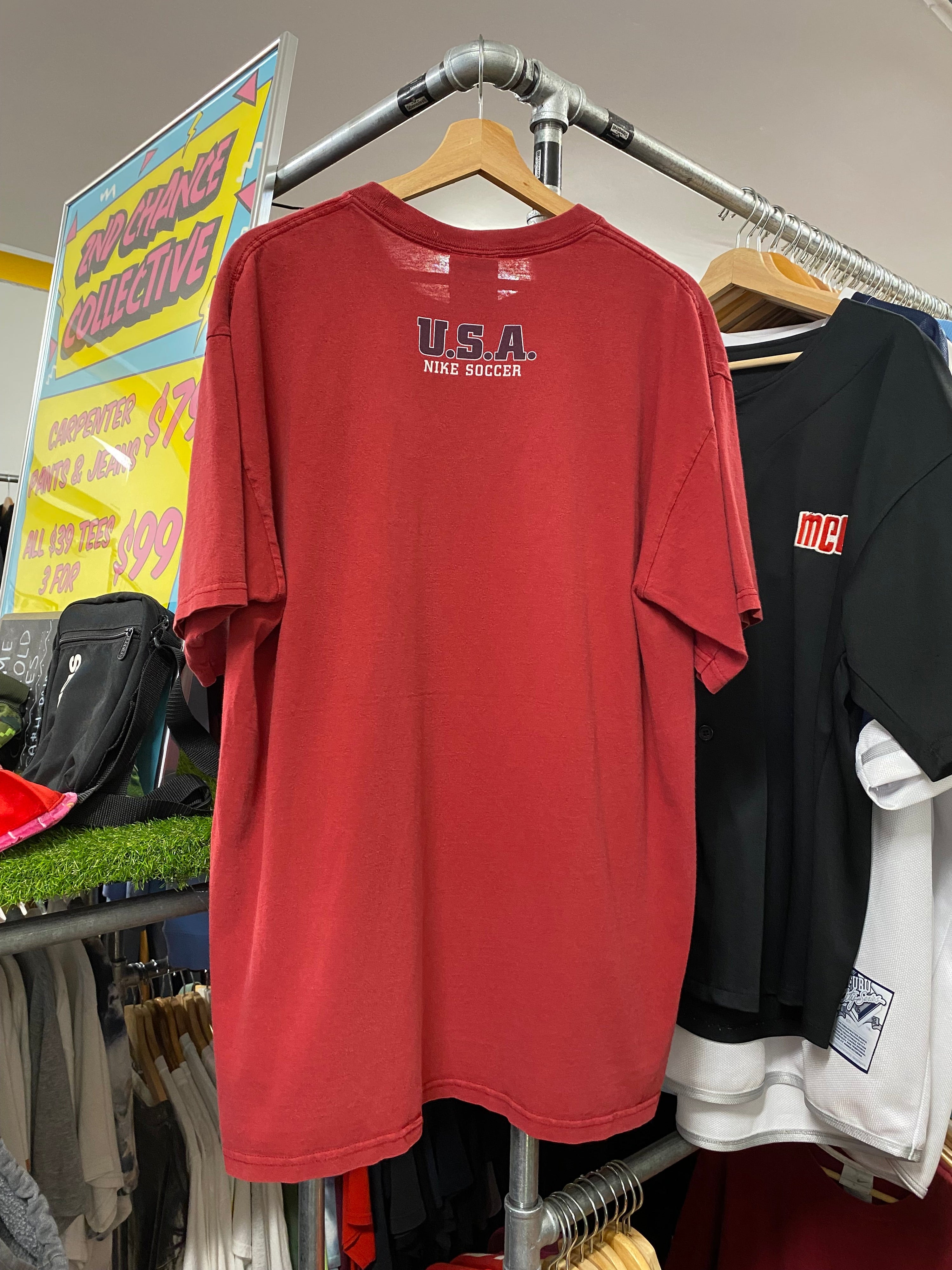 L - Nike Team US National Team Soccer Red Tee DS