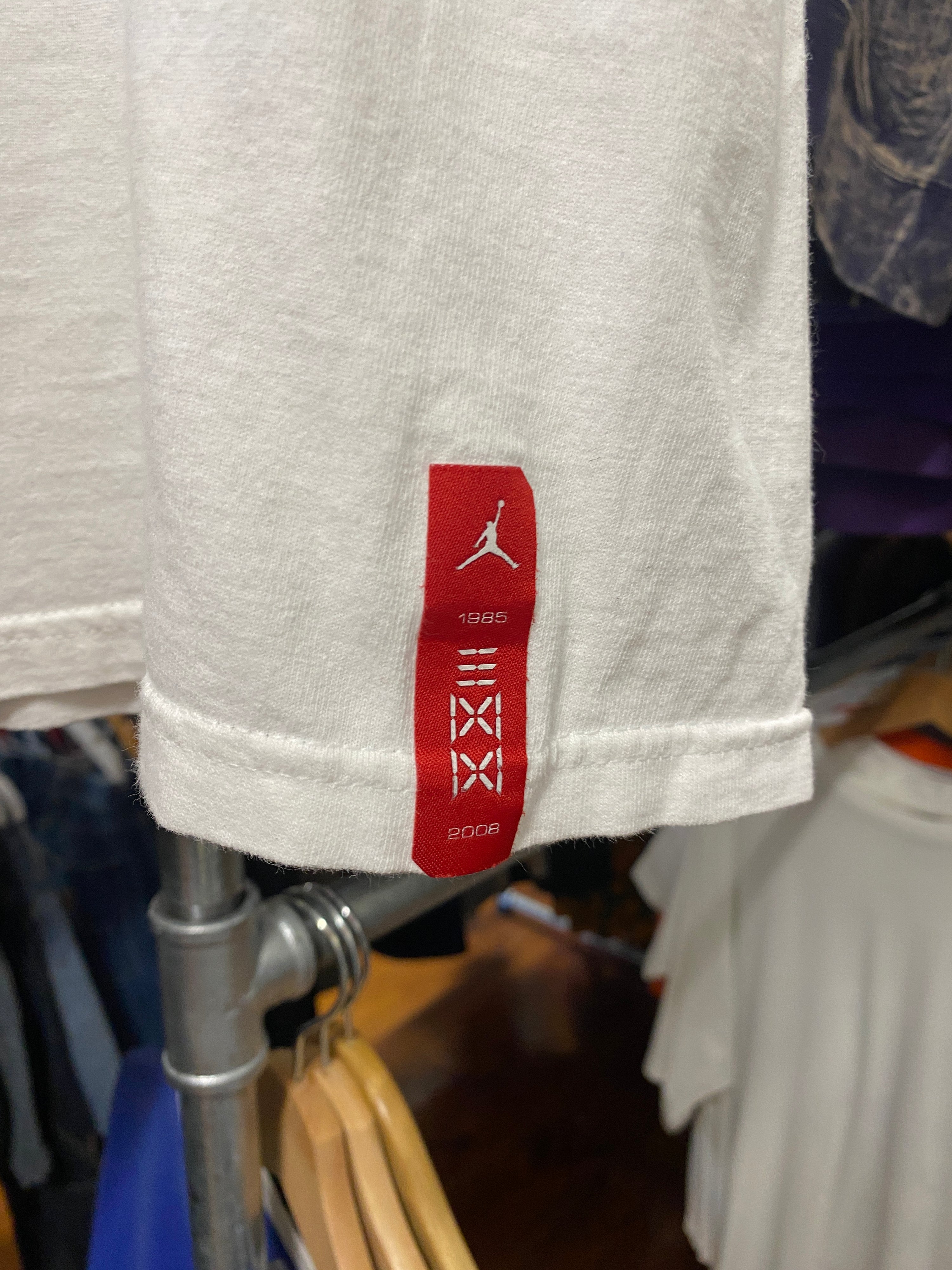 XL - Air Jordan Abstract White/Grey Front Print Tee
