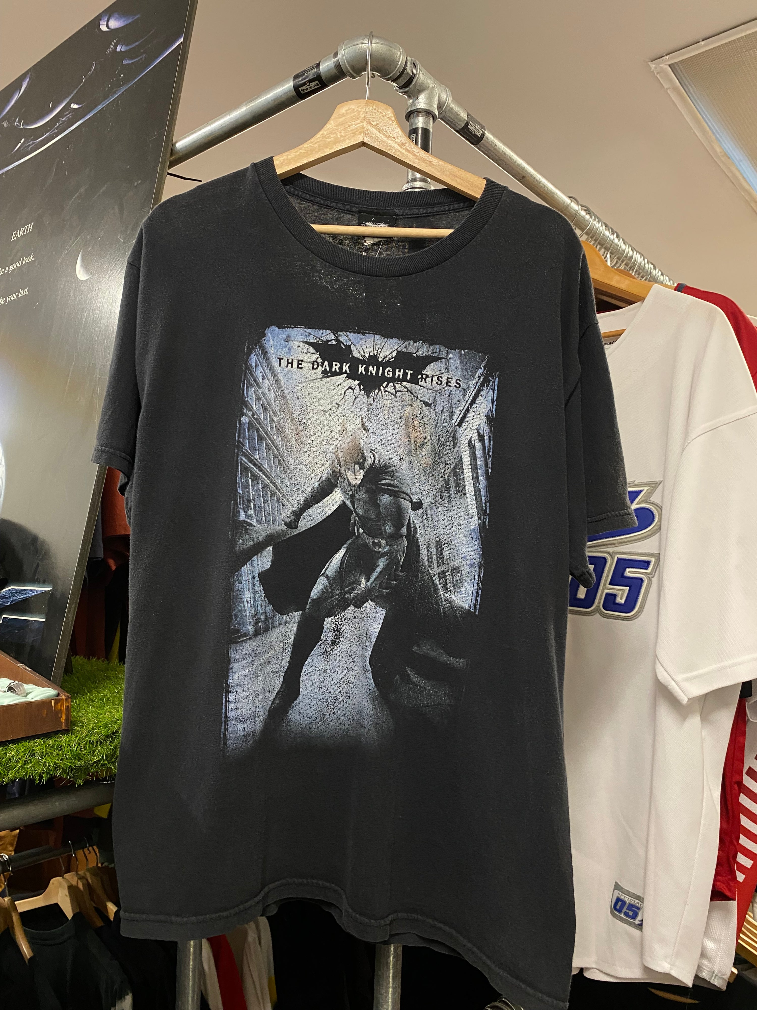 L - 2012 The Dark Knight Rises Promo Tee