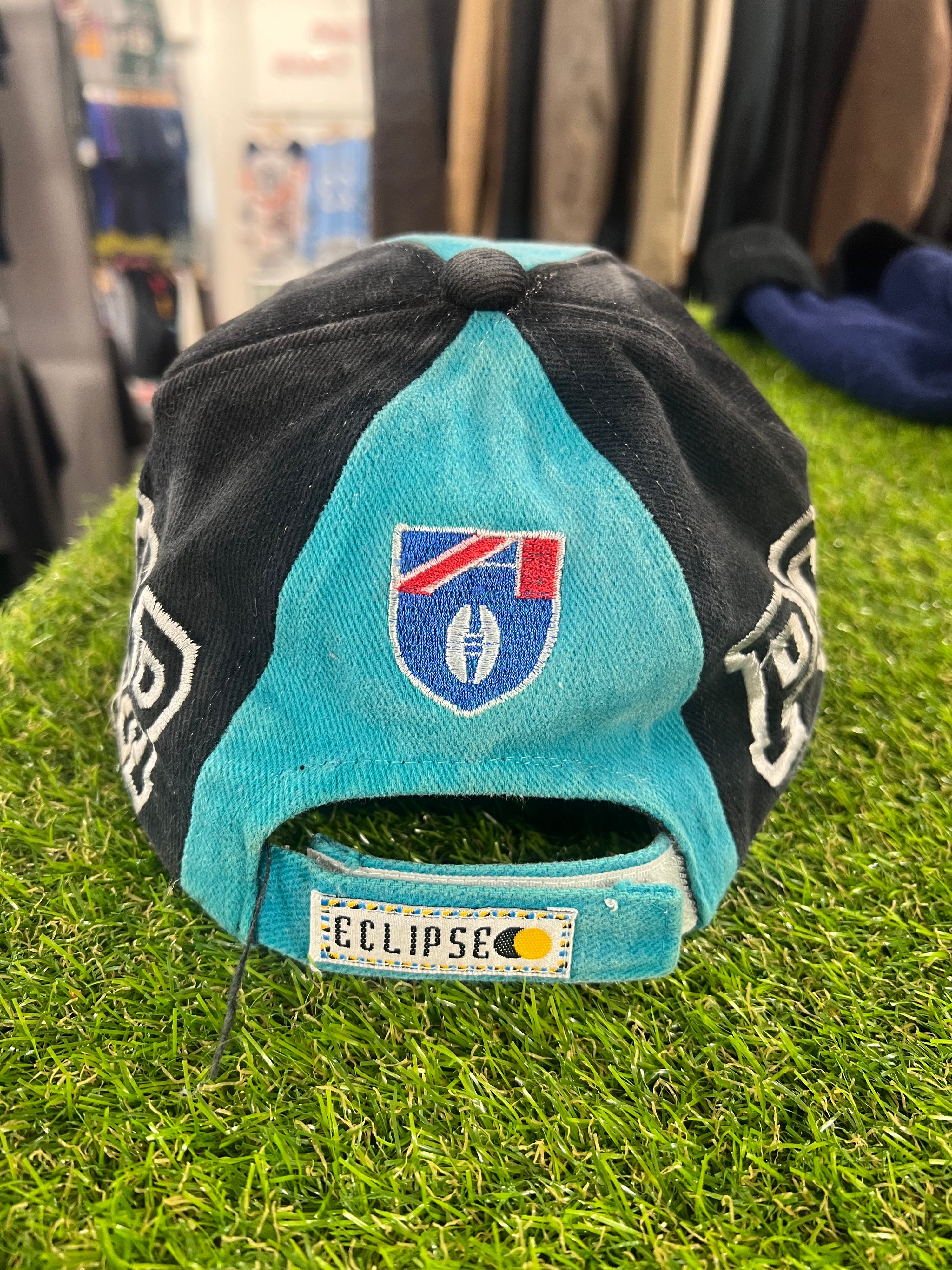 Vintage Port Power x Eclipse Cap