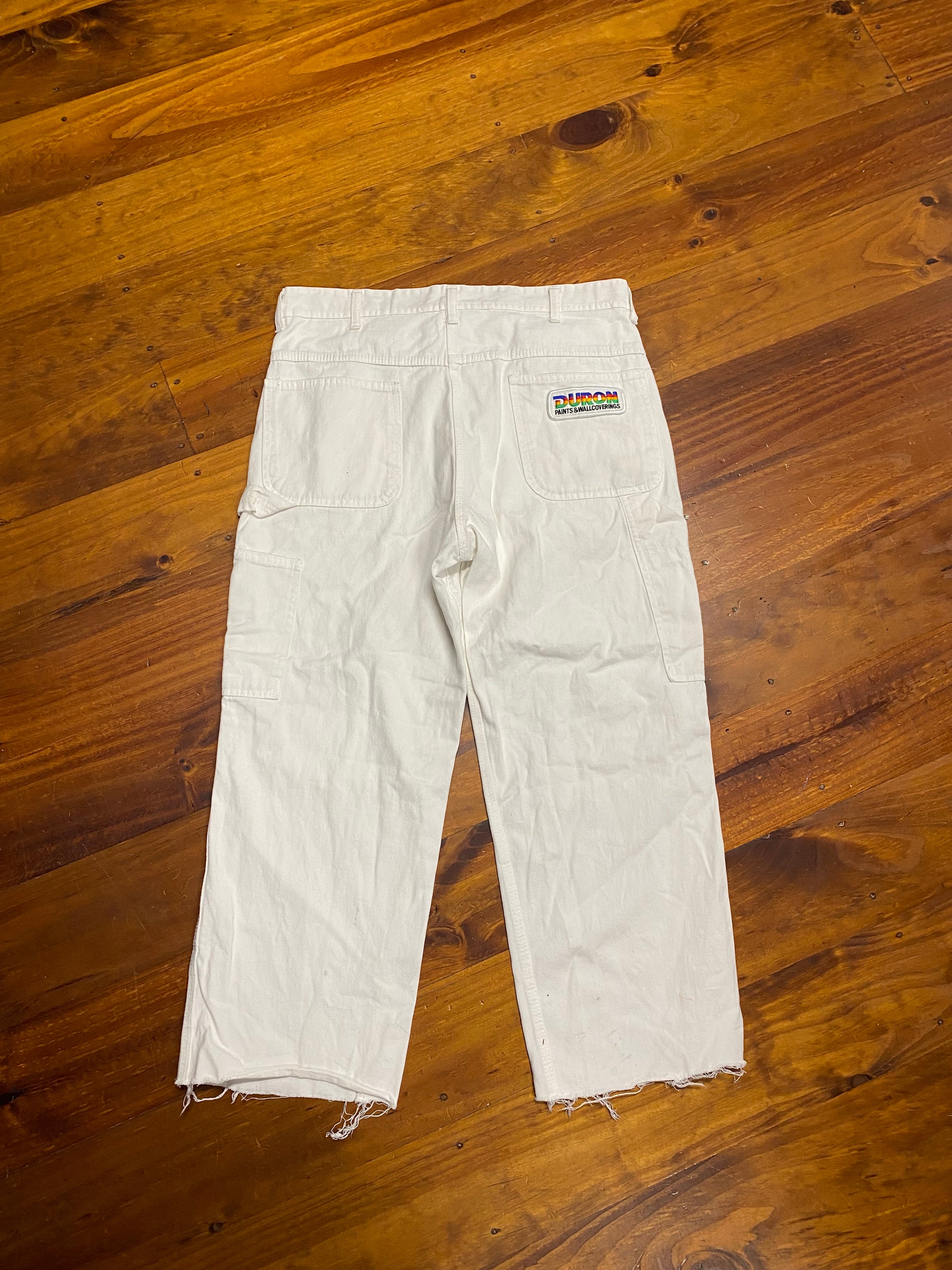 [34] Duron Paints White Pants