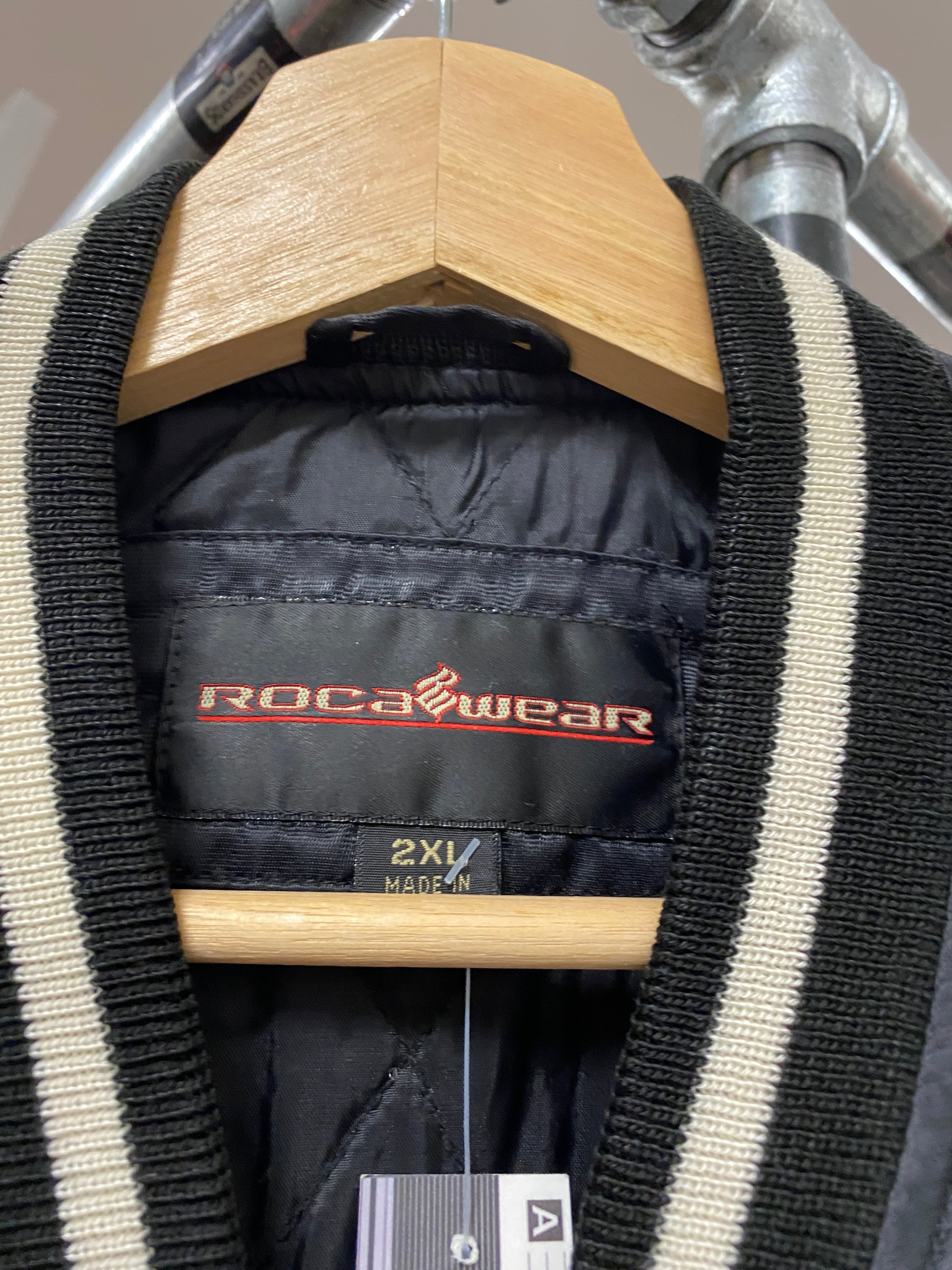 2XL - 2000s Rocawear Embroidered Spellout Black Collared Zip Up Jacket