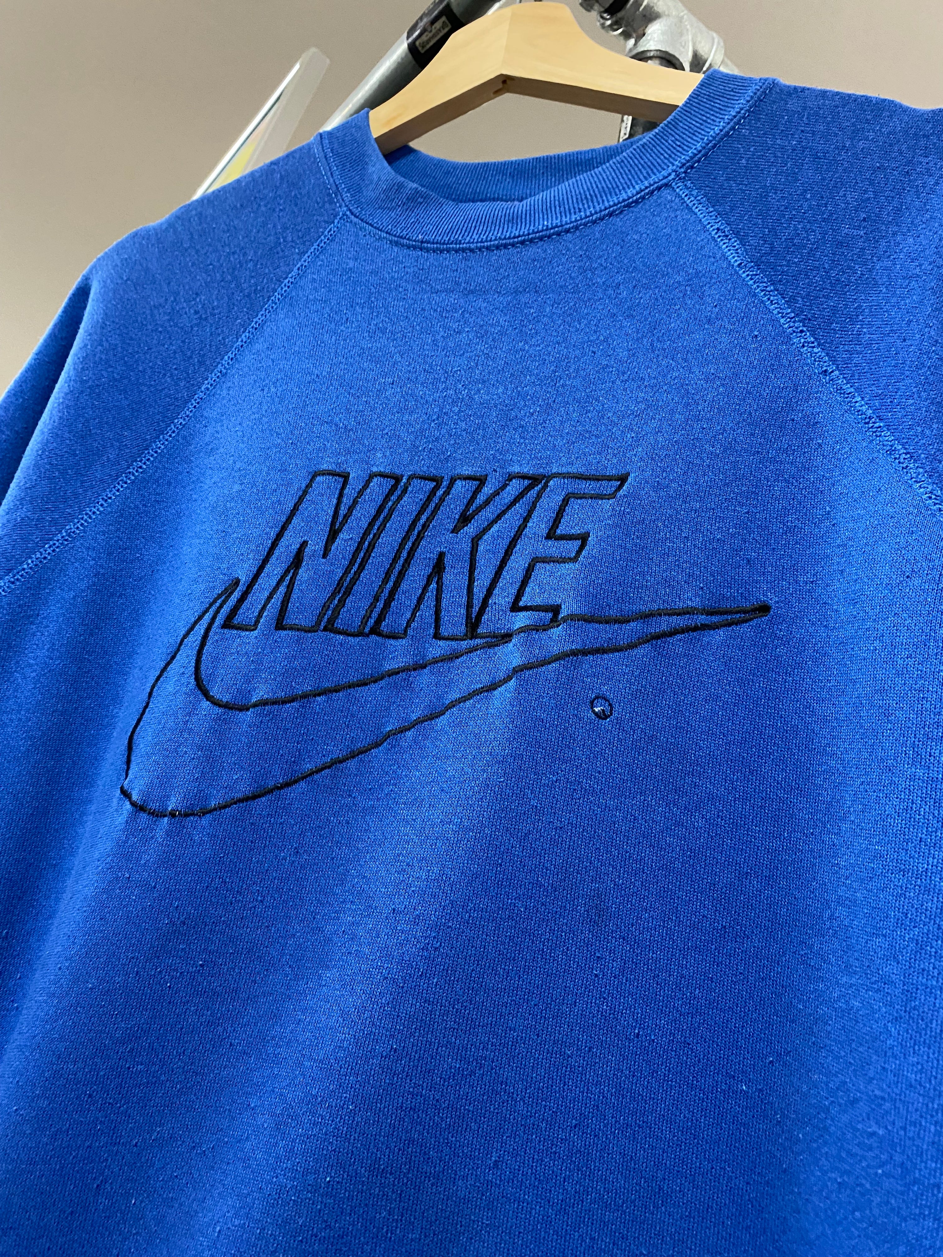 [L] Vintage Bootleg Nike Embroidered Blue Jumper