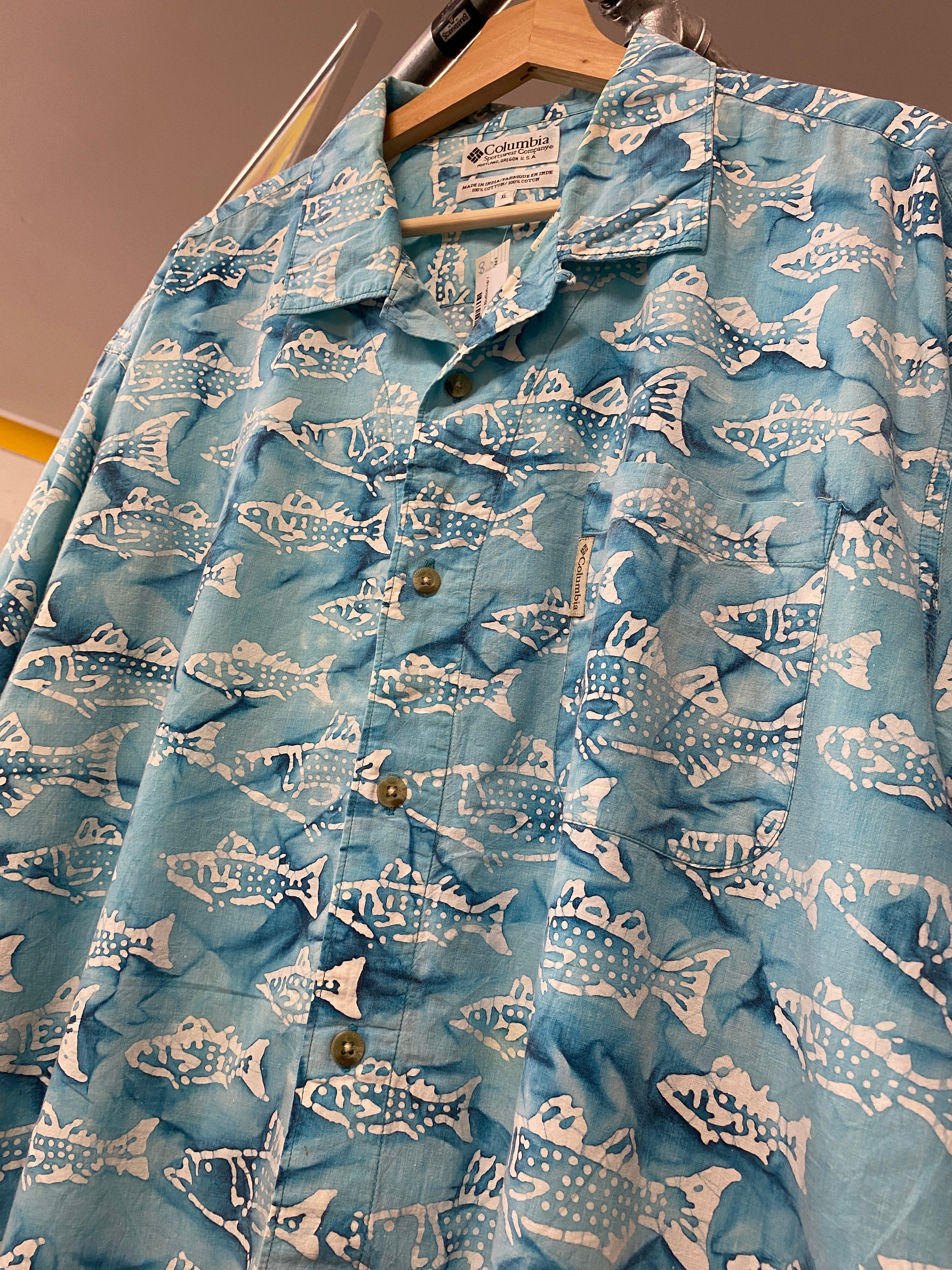 XL - Columbia LB Fish Button-up