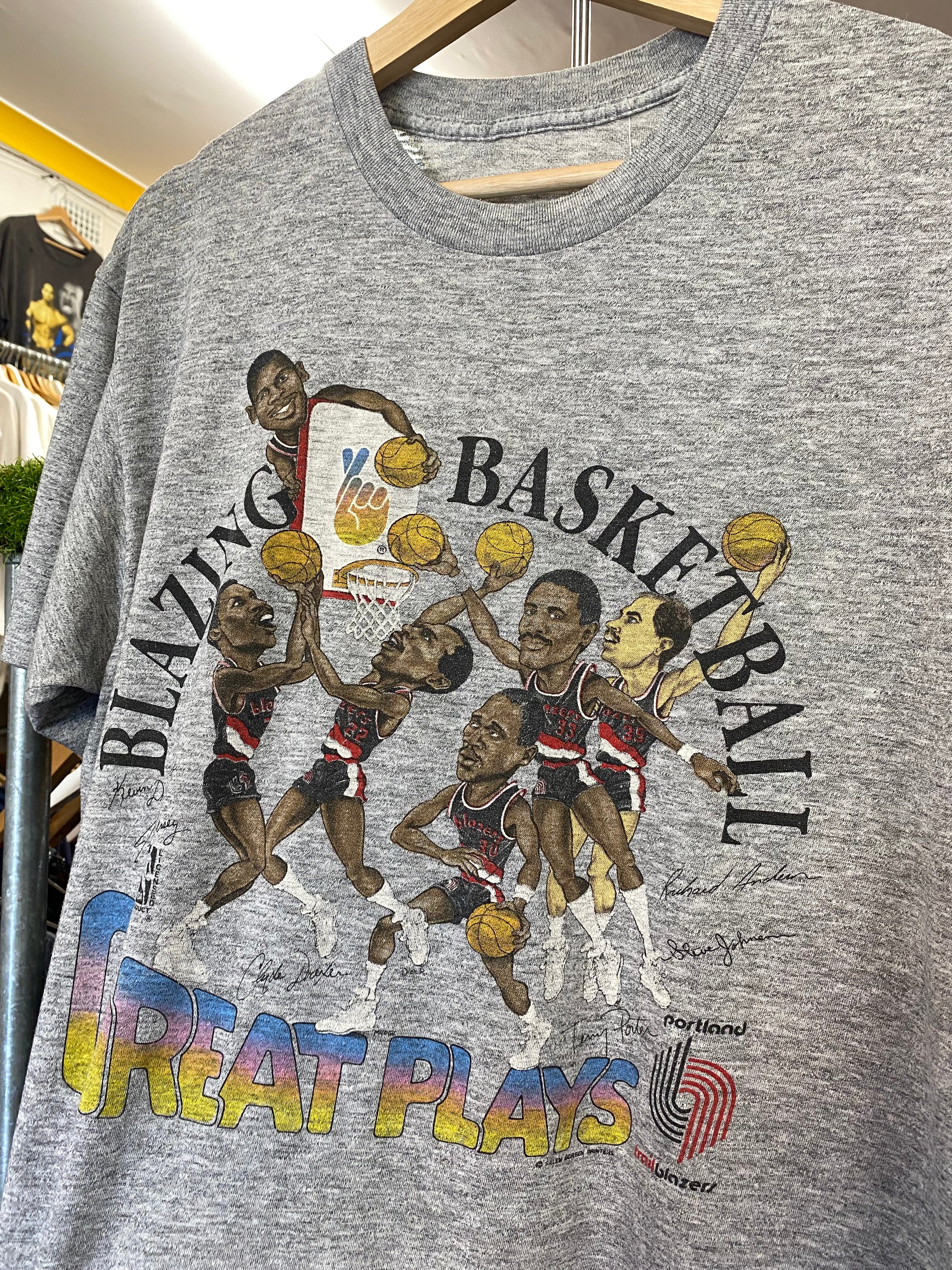 [M] 1980s Blazing Basketball Great Plays - Portland Trailblazers Caricature Tshirt