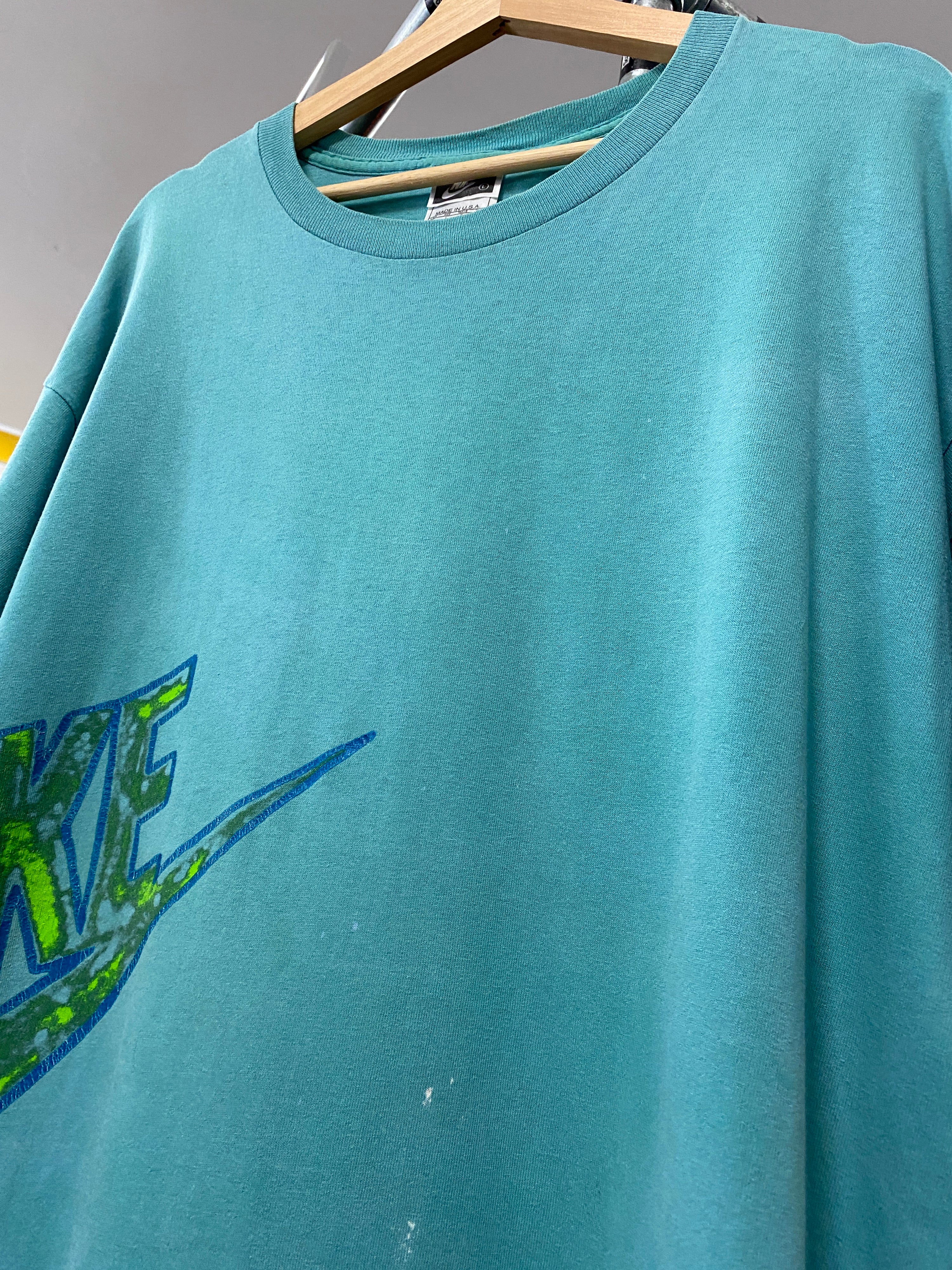 L - Vintage Nike Swoosh Spellout Cross Body Seaweed Green Tee