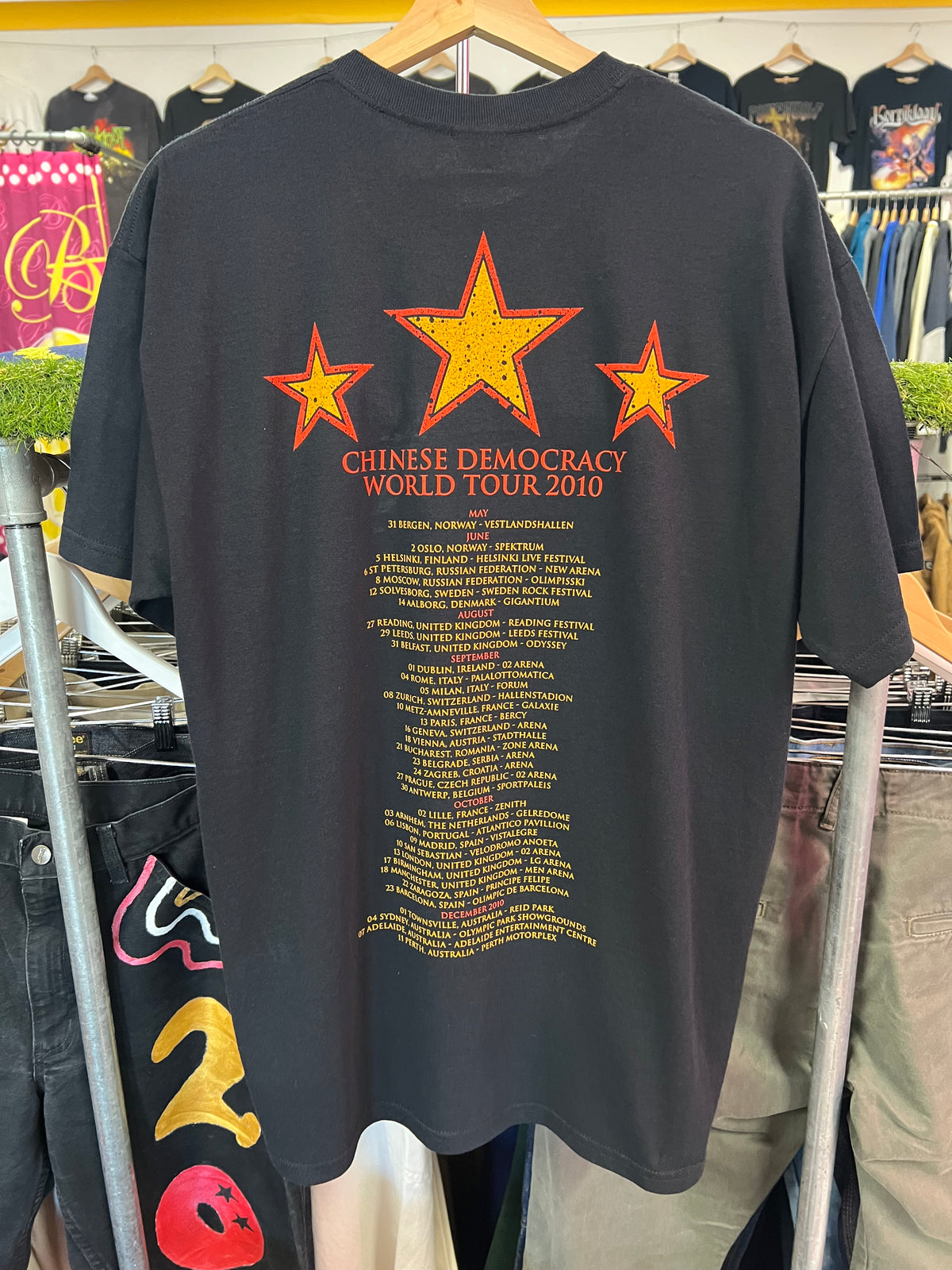 [L] 2010 Guns N Roses 'Chinese Democracy' World Tour Double Sided Tshirt