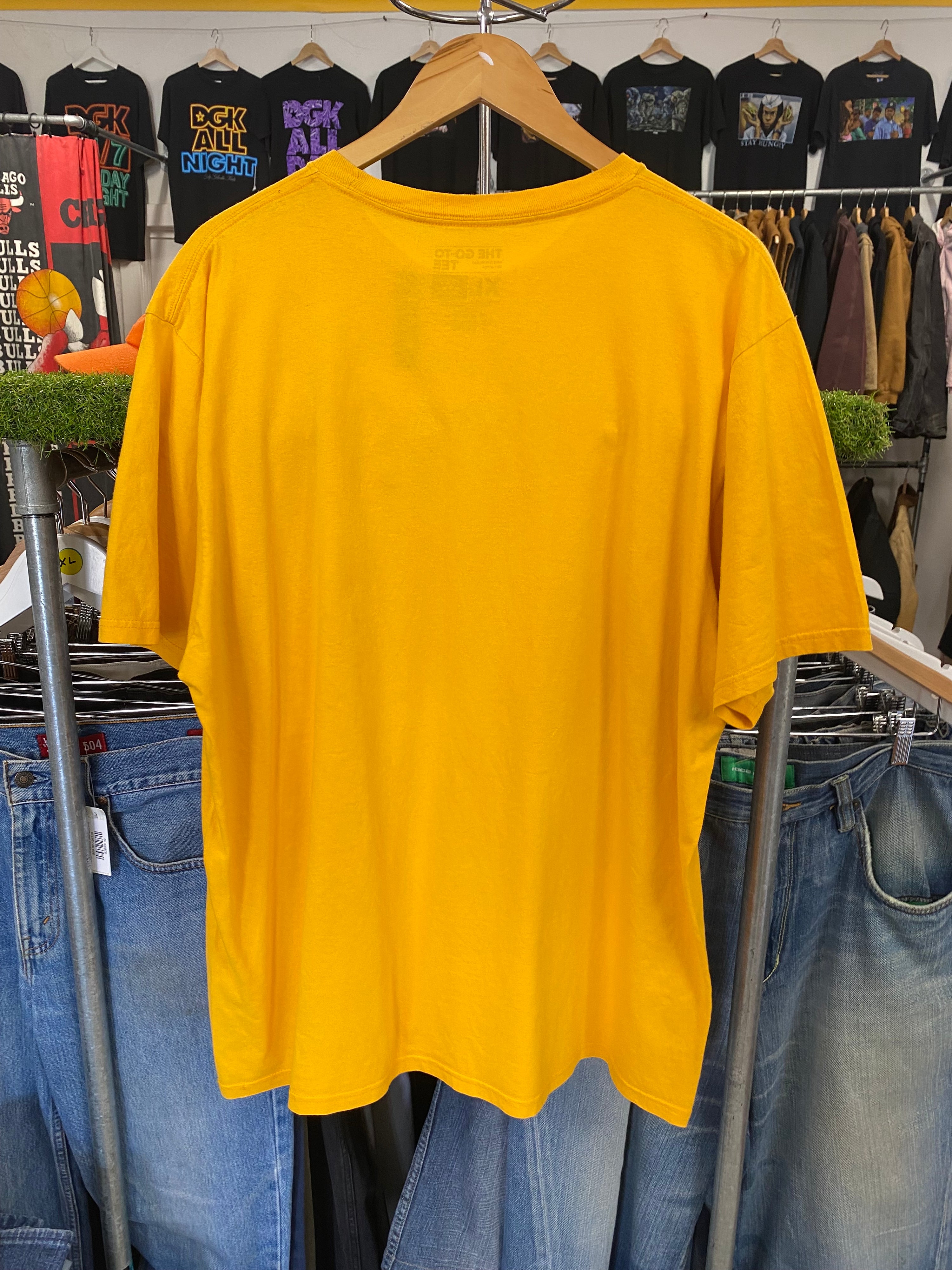 [XL] - LA Lakers x Adidas Go To Yellow Tshirt
