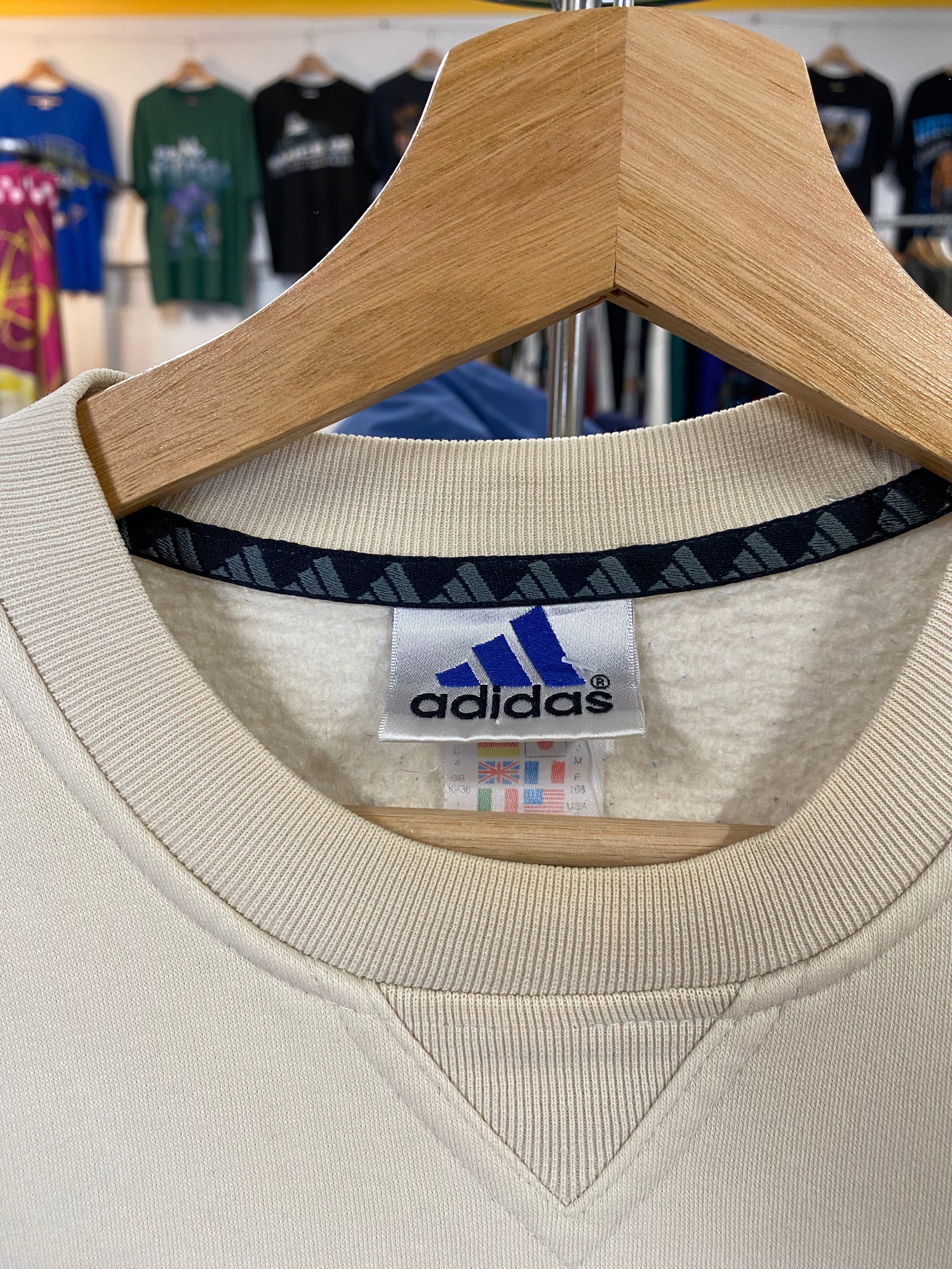 [M] Adidas Pocket Logo Cream Jumper