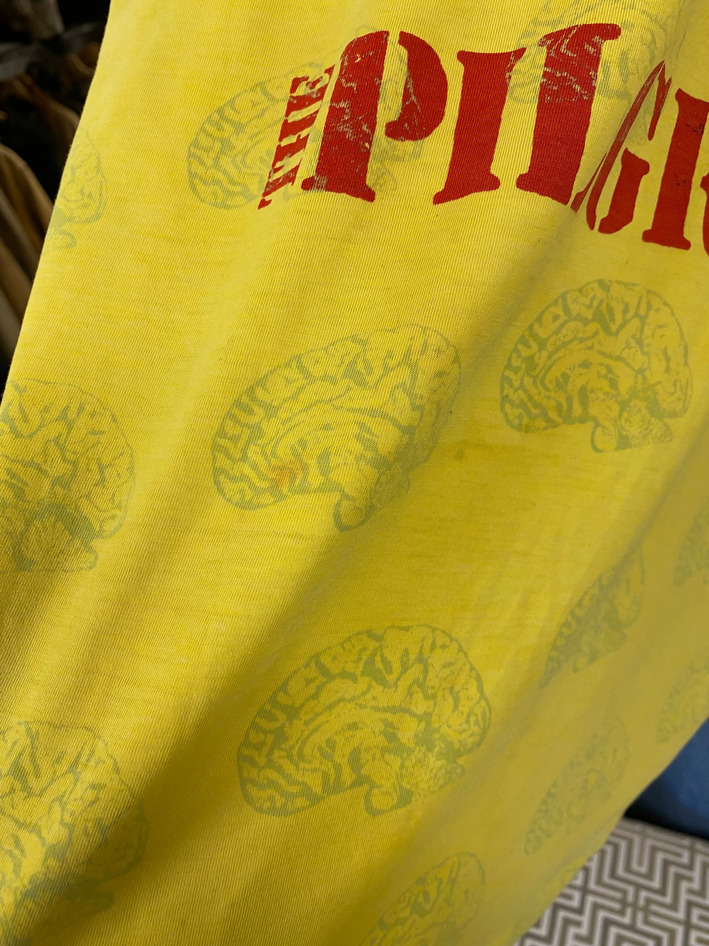 [M] Vintage 'The Pilgrims' Perfume And Garden All Over Print Tshirt