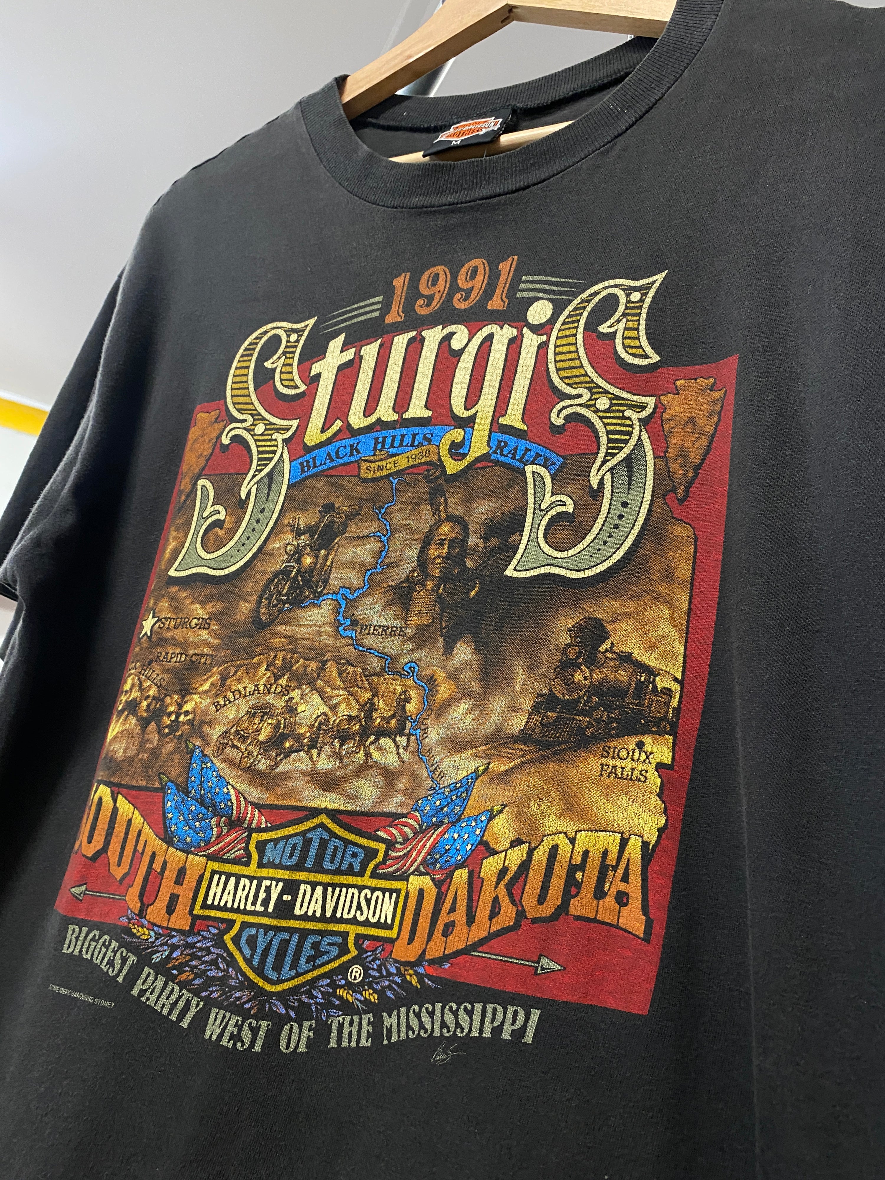 M - HD 1991 Sturgis Rally South Dakota Tee