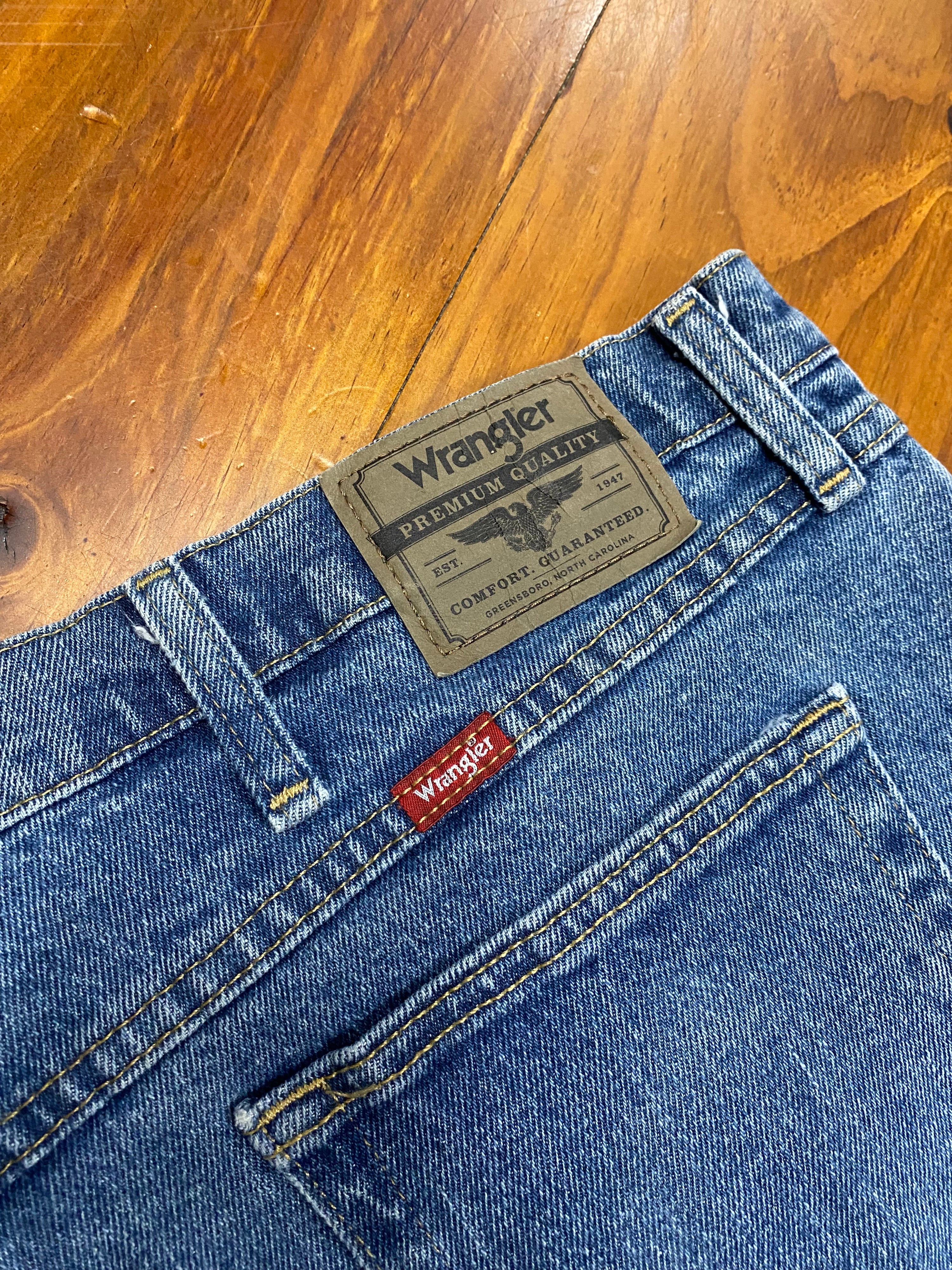 [42] Wrangler Blue Jeans WJ26