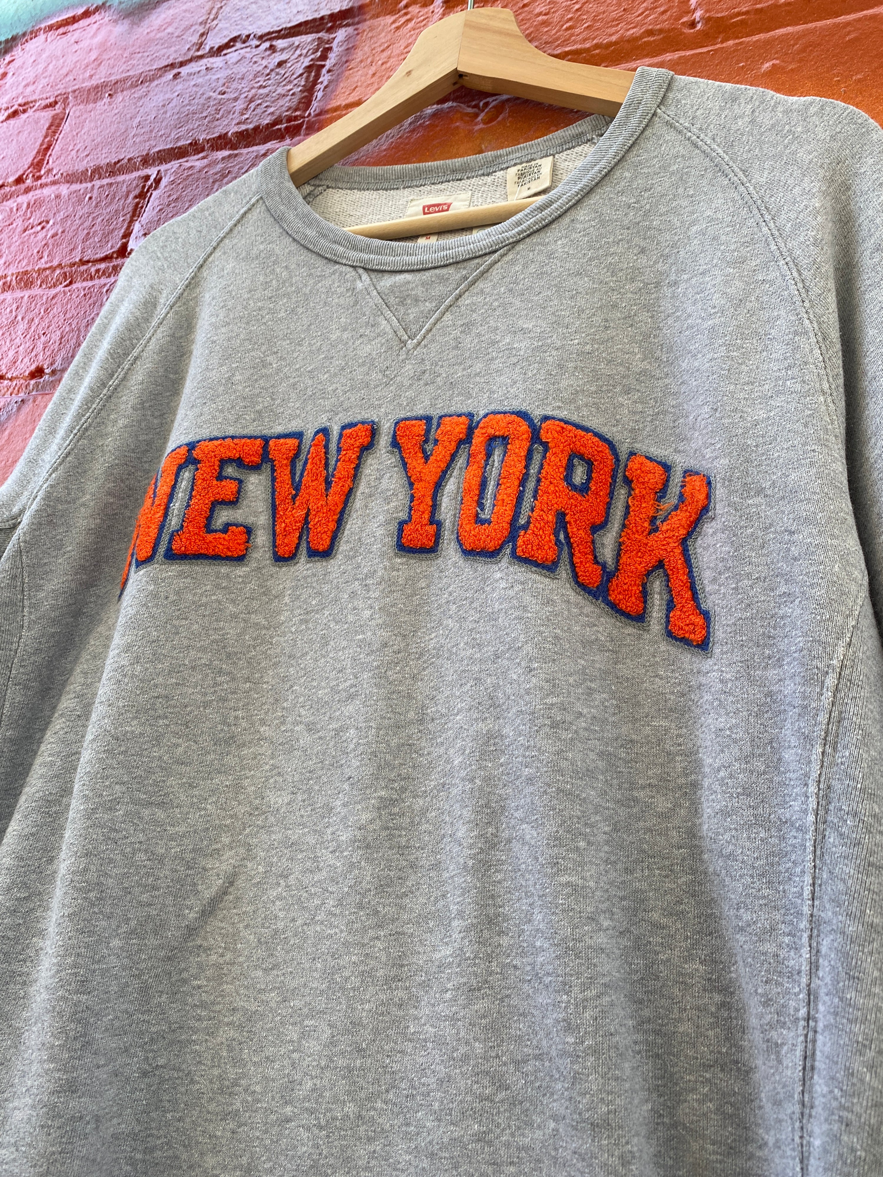 M - New York Knicks x Levis Grey Jumper