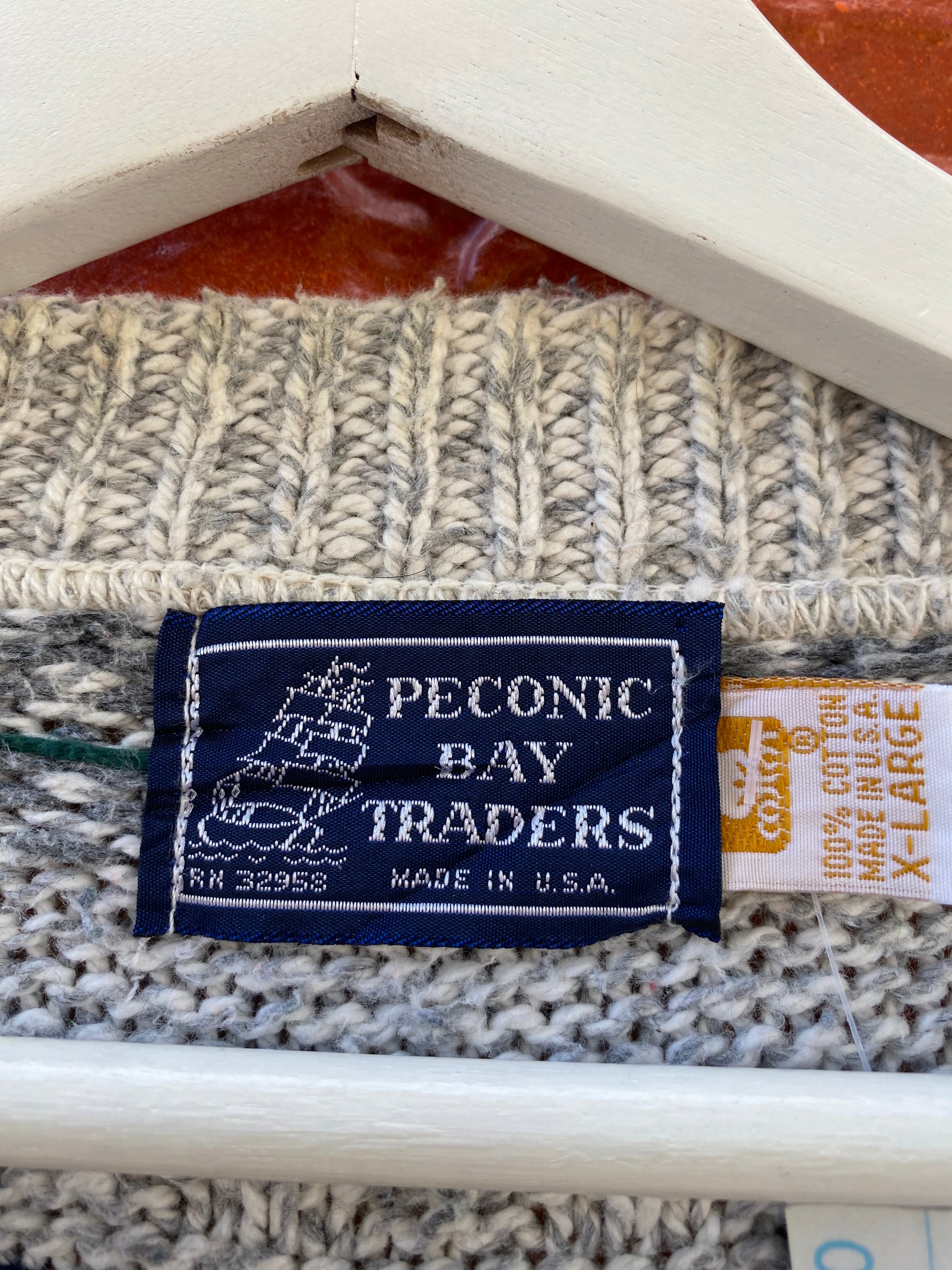 [XL] Peconic Bay Grey/Green Knit Sweater