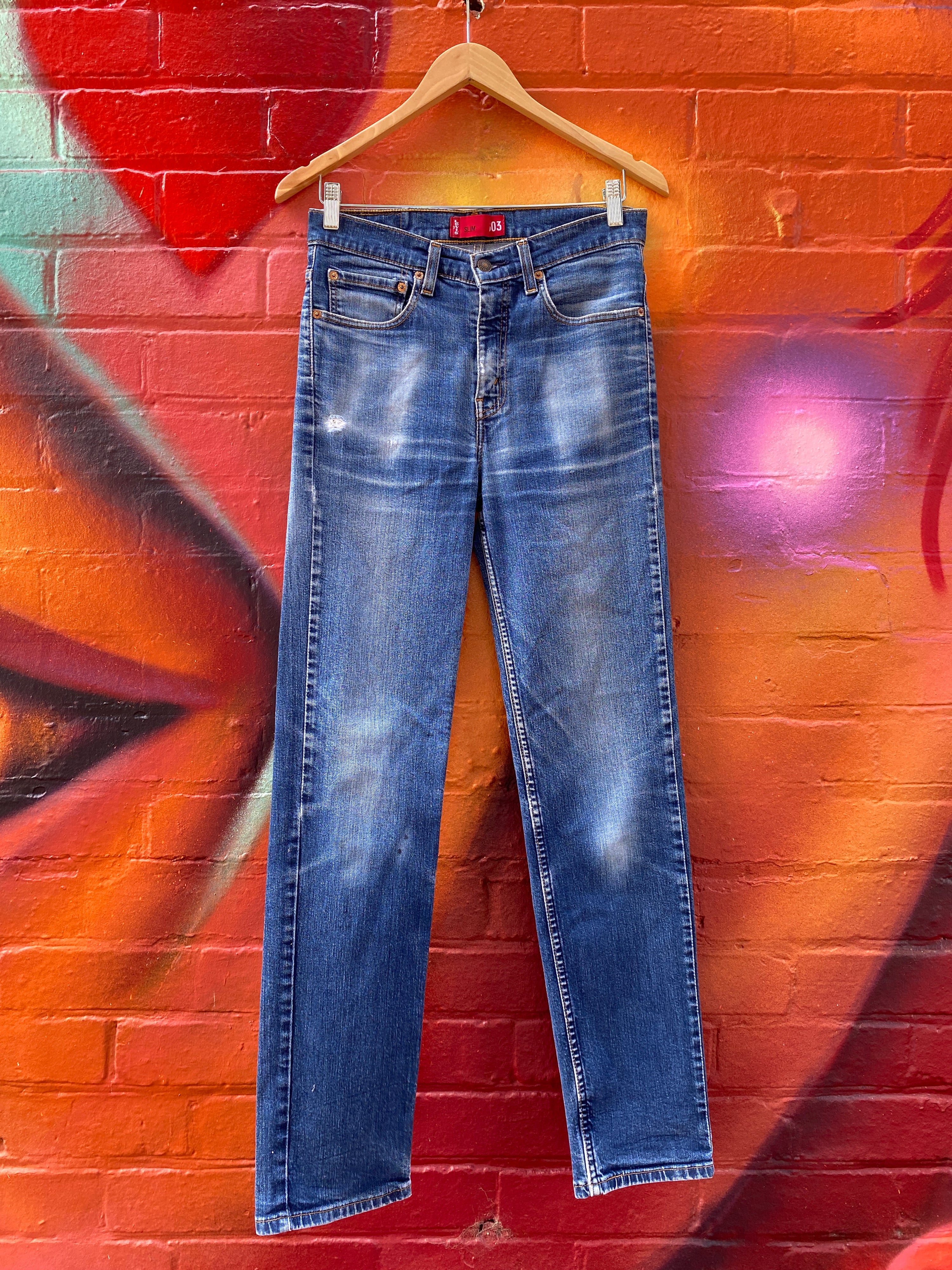 30 - Levi's Jeans 010