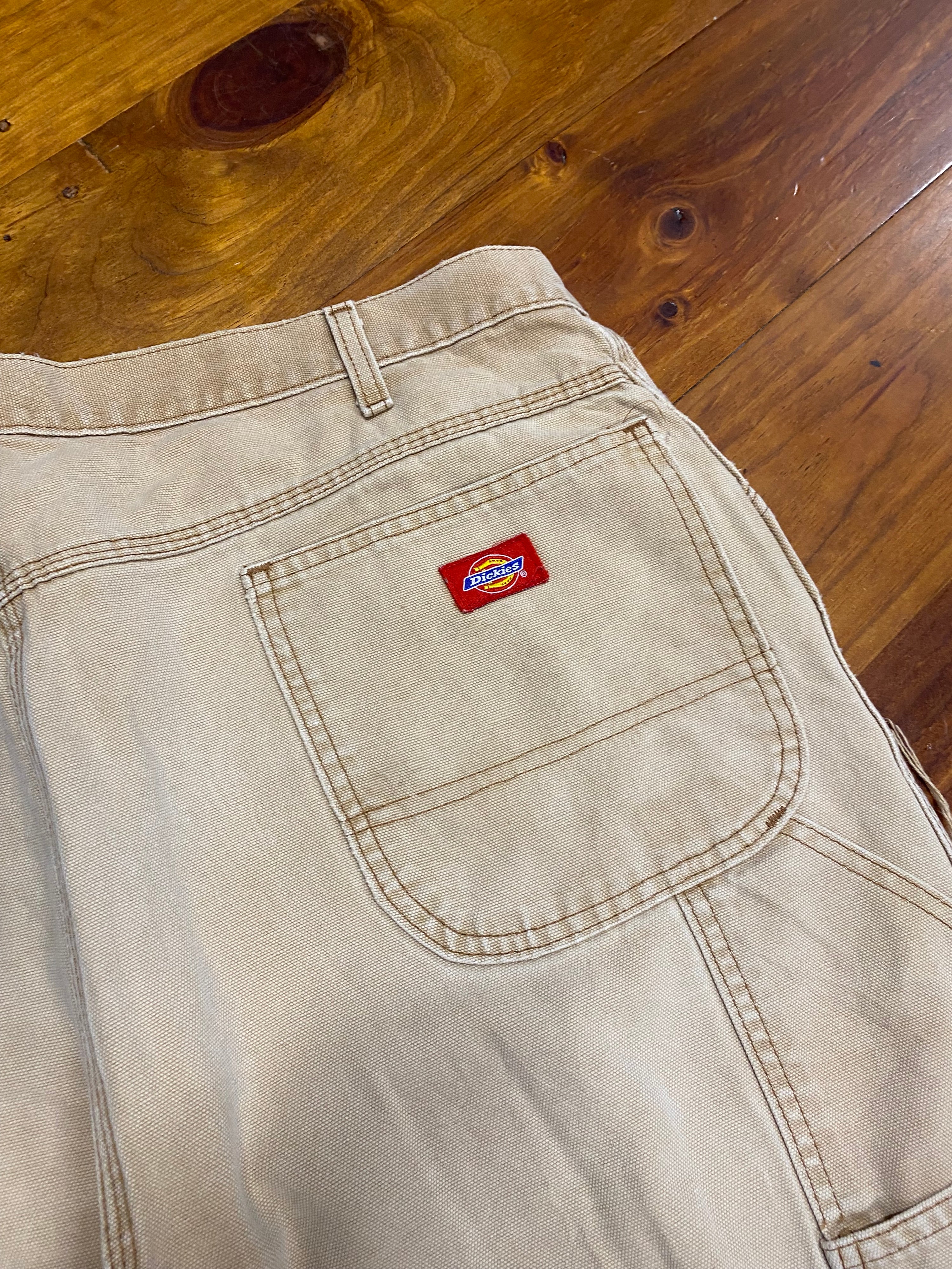 [40] Dickies Faded Tan Carpenter Pants Paint Marks