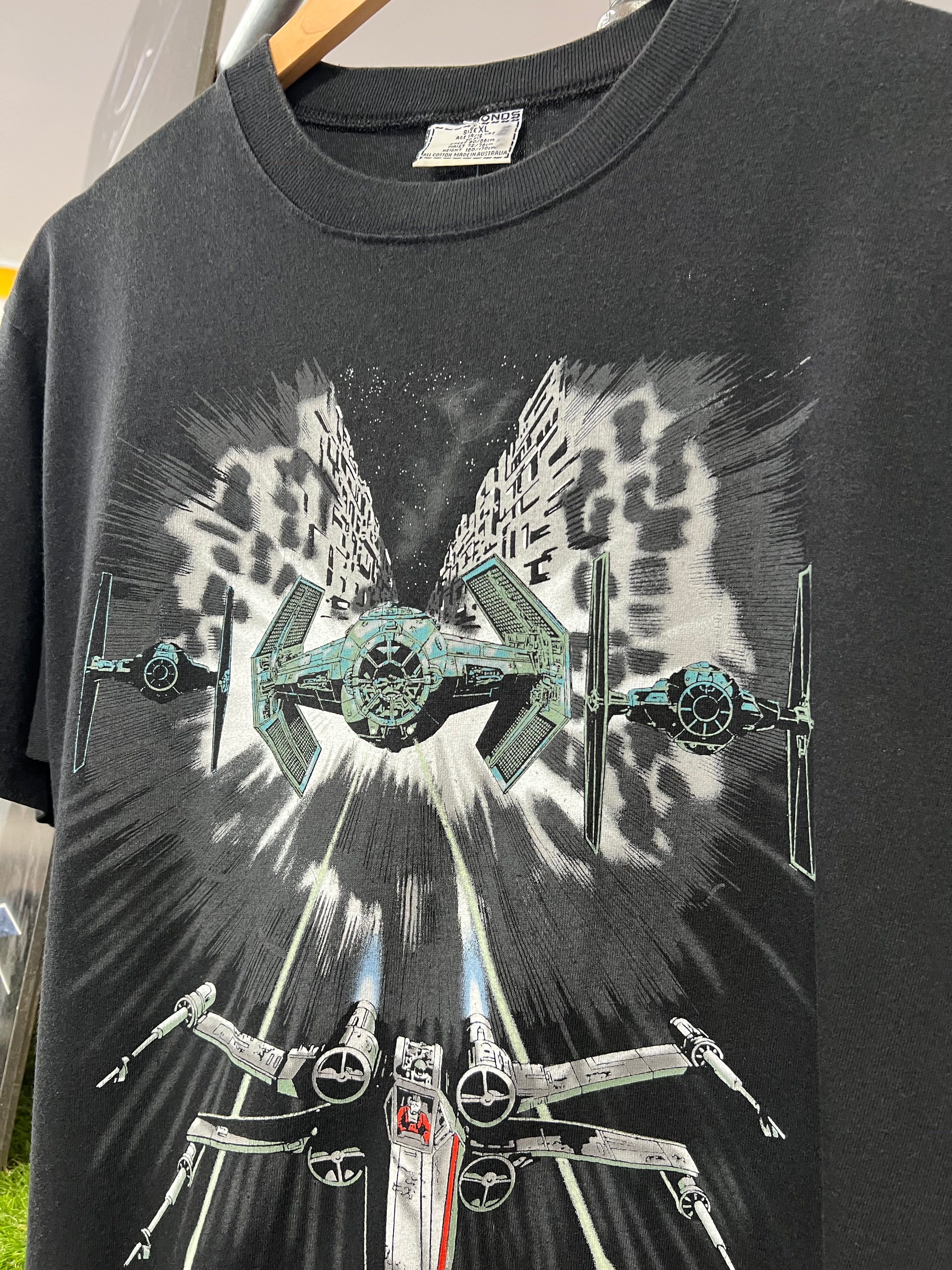 [YXL] 1996 Star Wars Tie Fighters Chasing X Wing Tee