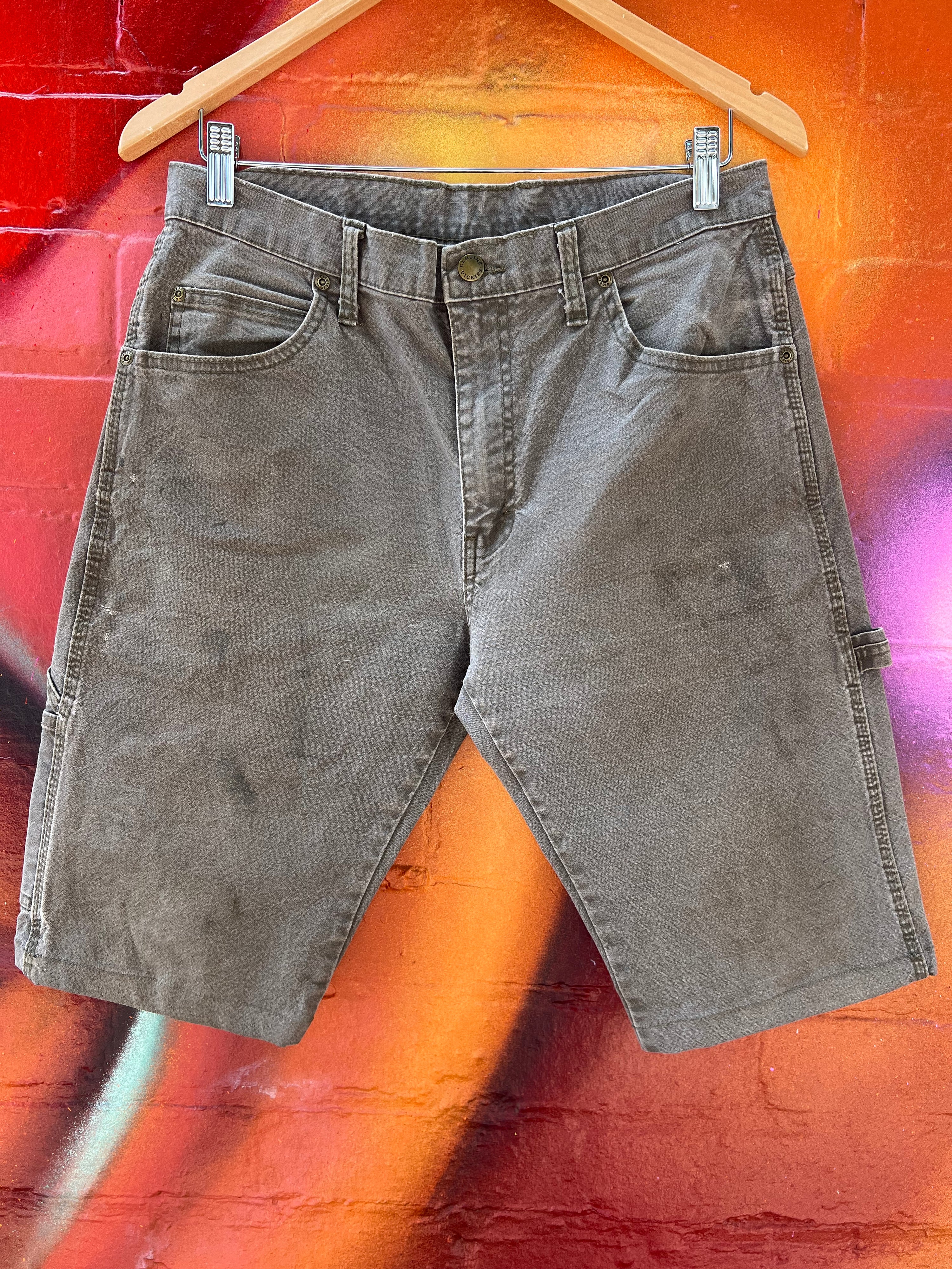 32 - Dickies Faded Brown/Grey Carpenter Shorts DS109