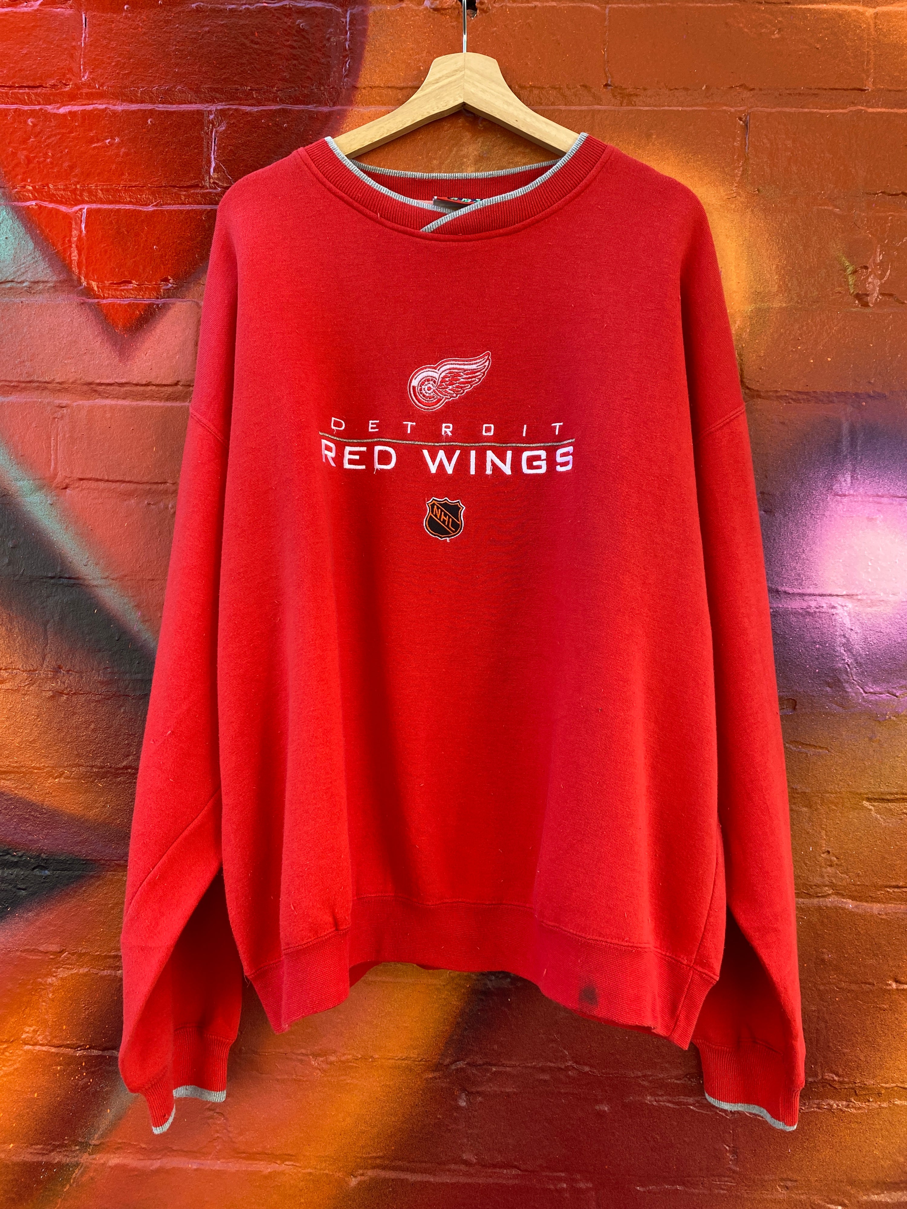 XL - Embroidered Detroit Red Wings Fan Gear Jumper