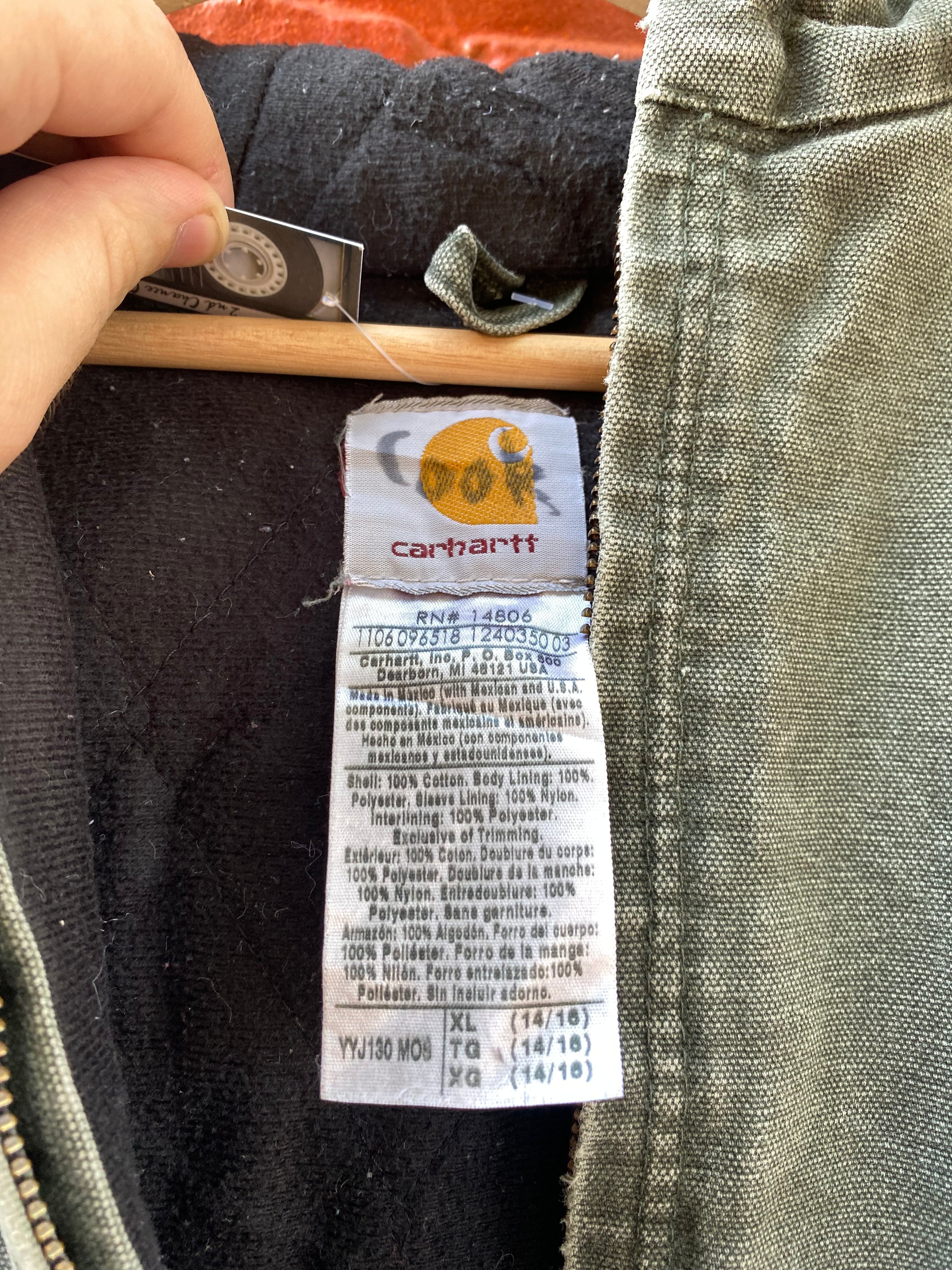 [S] Carhartt Faded Green Active Jacket Damaged Zip