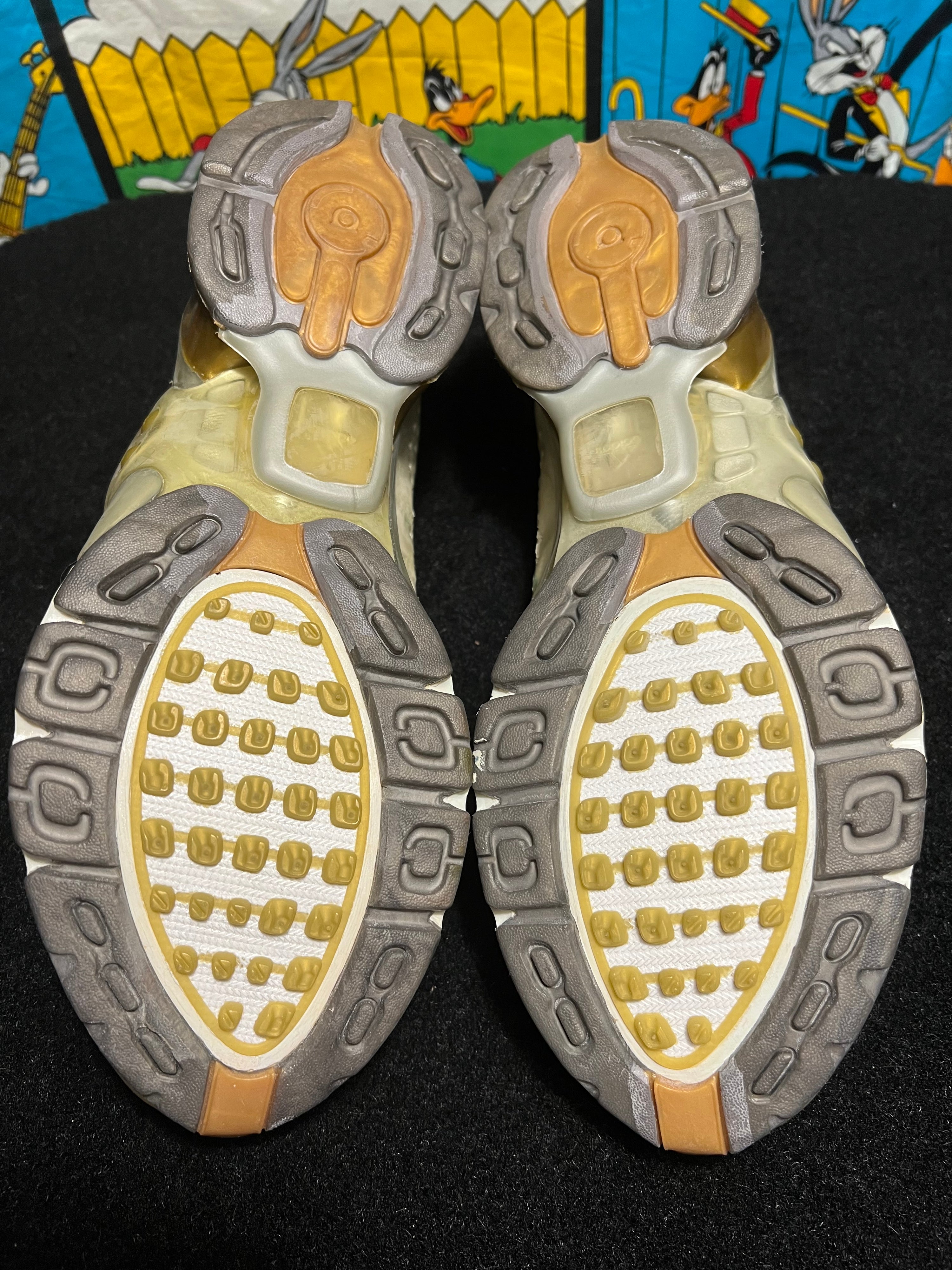 US12 - 2004 Adidas 1 Intelligent Running Shoes USED 690001